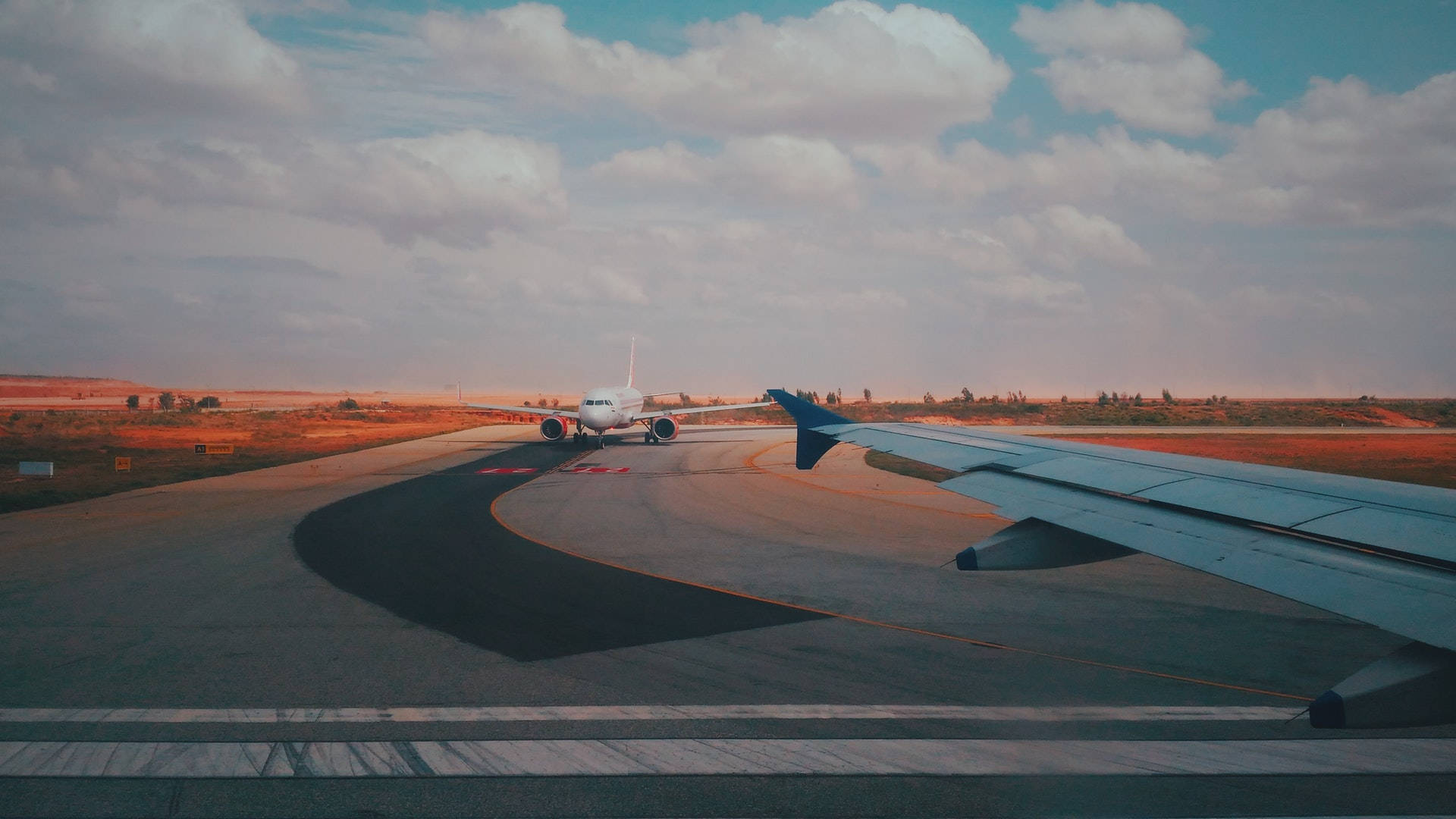 passenger plane, curved runway, cloudy sky, Full HD Desktop Wallpaper