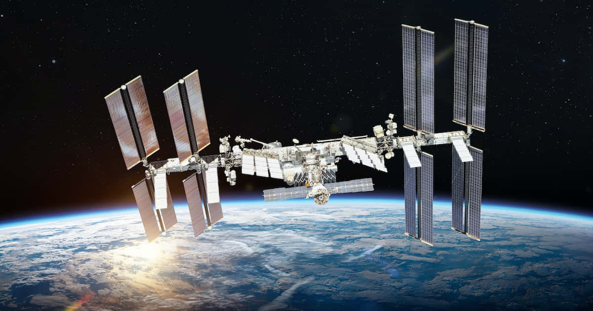 International Space Station, Earth, solar panels, SD Desktop Wallpaper