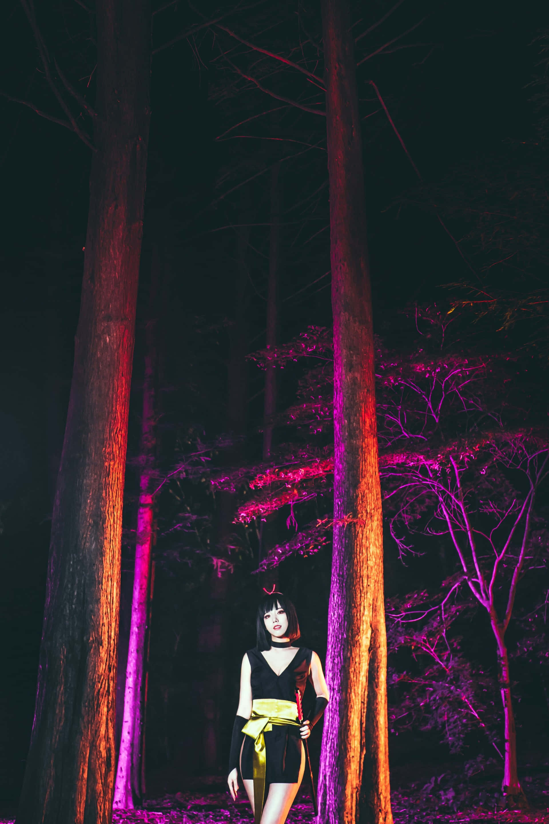 Inuyasha Yura, black and gold, glowing red and purple lit trees, 2K Phone Wallpaper