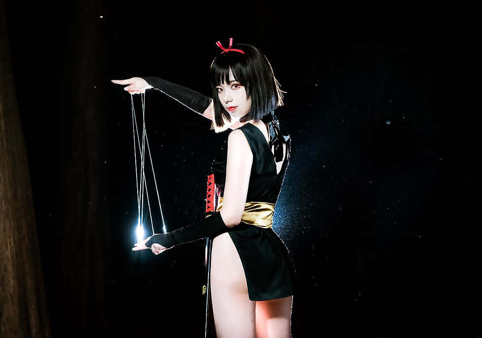 Inuyasha Yura, black and gold outfit, glowing strings, SD Desktop Wallpaper