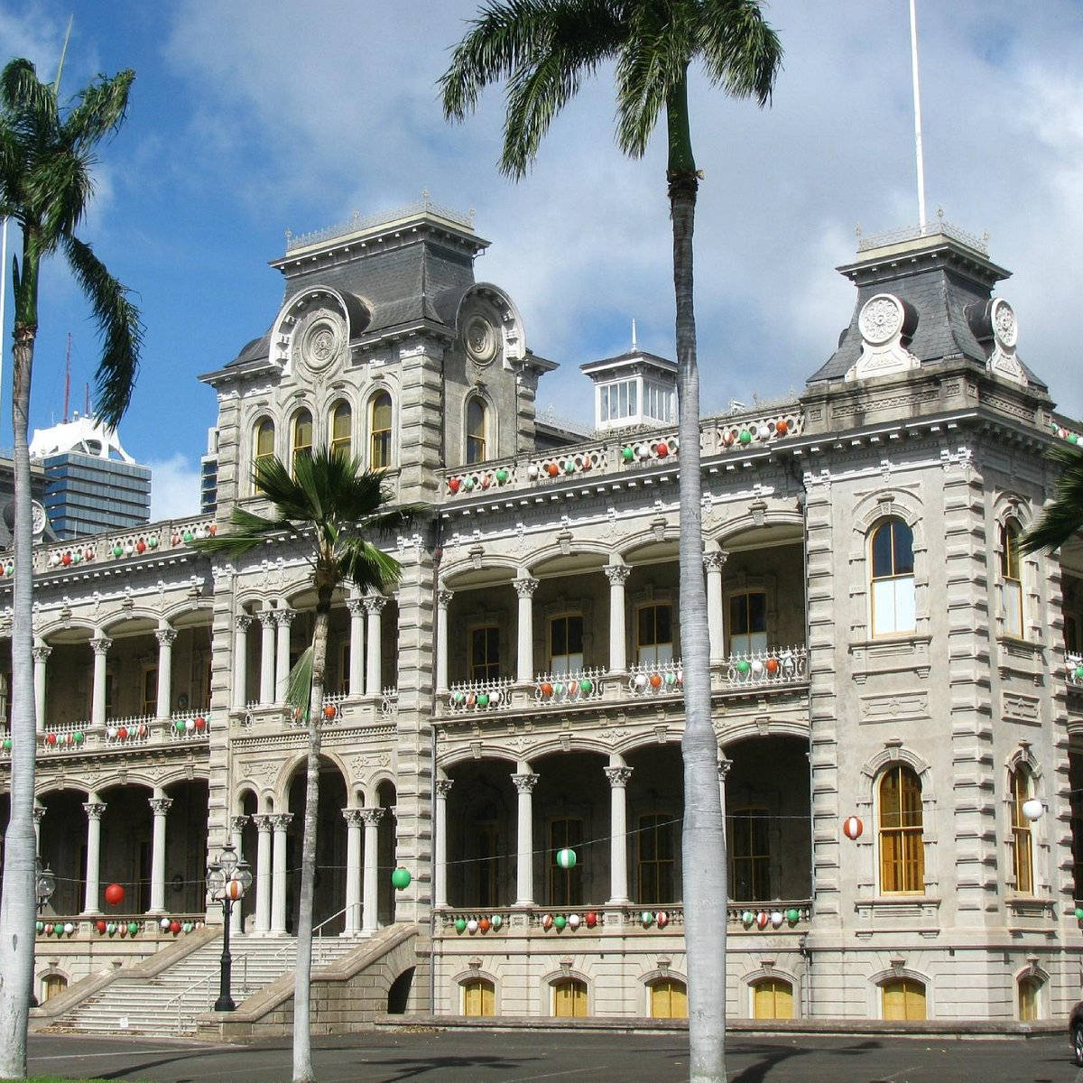 Iolani Palace, lanterns, colorful festive garlands, SD Desktop Wallpaper