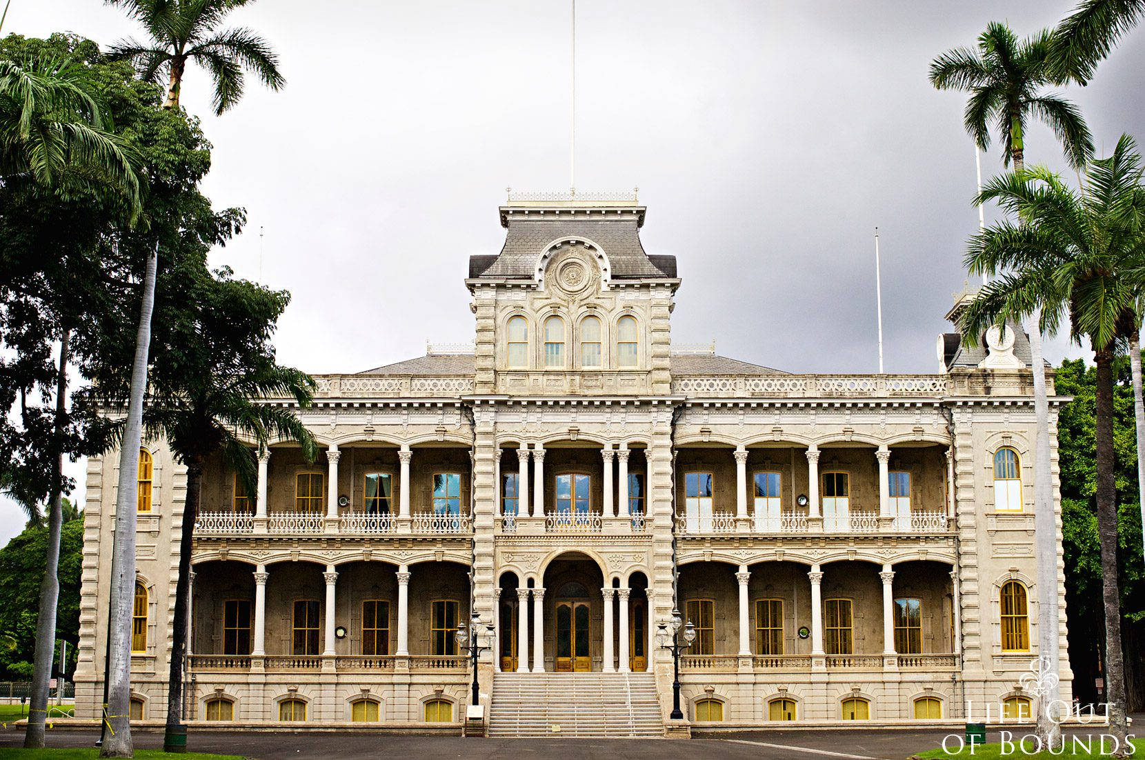 Iolani Palace, colonial-style mansion, ornate balconies, HD Desktop Wallpaper