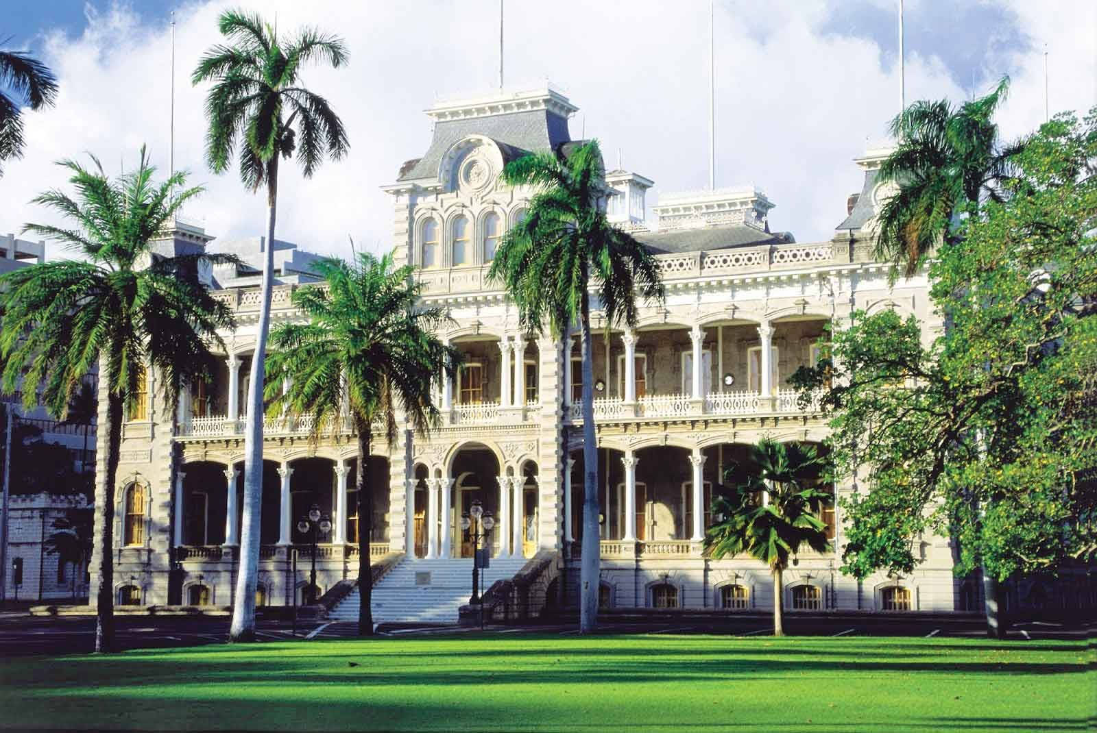 Iolani Palace, Victorian-style mansion, ornate balconies, HD Desktop Wallpaper