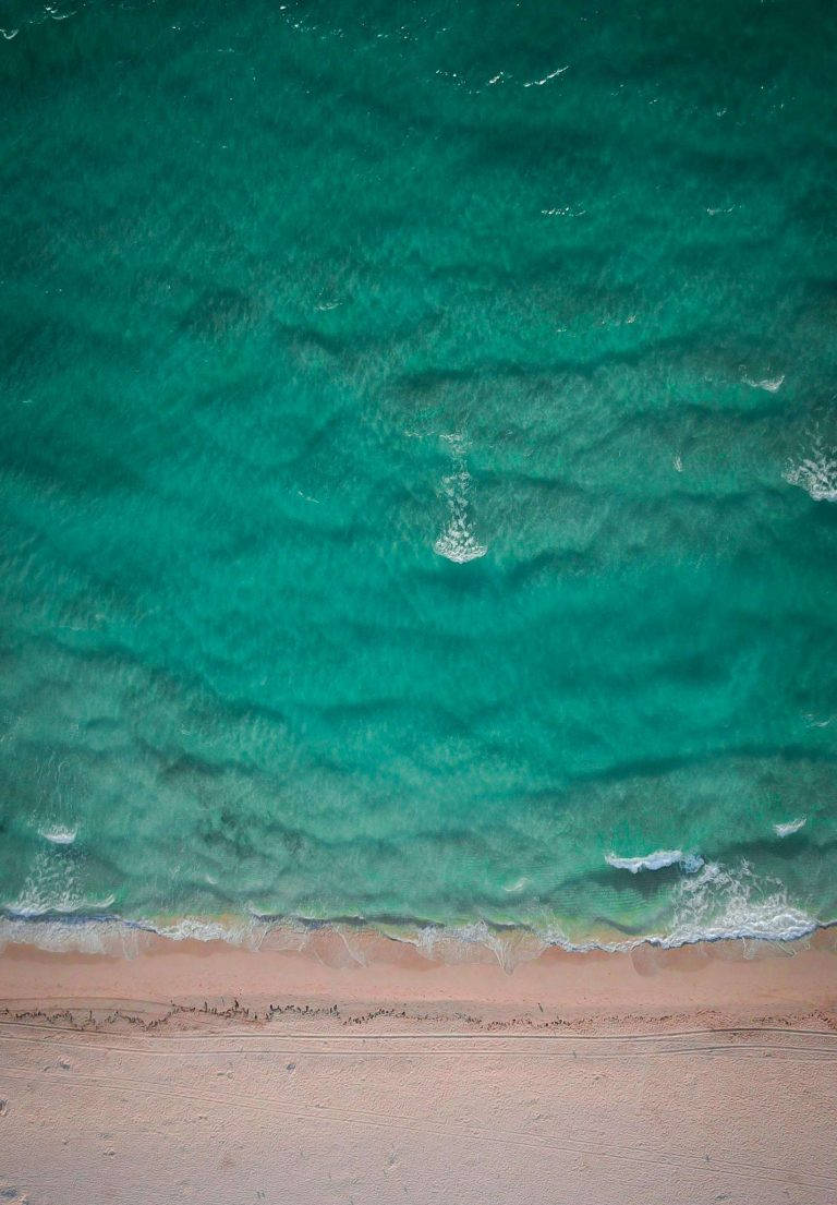 iPad 2021, turquoise ocean, pale pink sandy beach, SD Phone Wallpaper