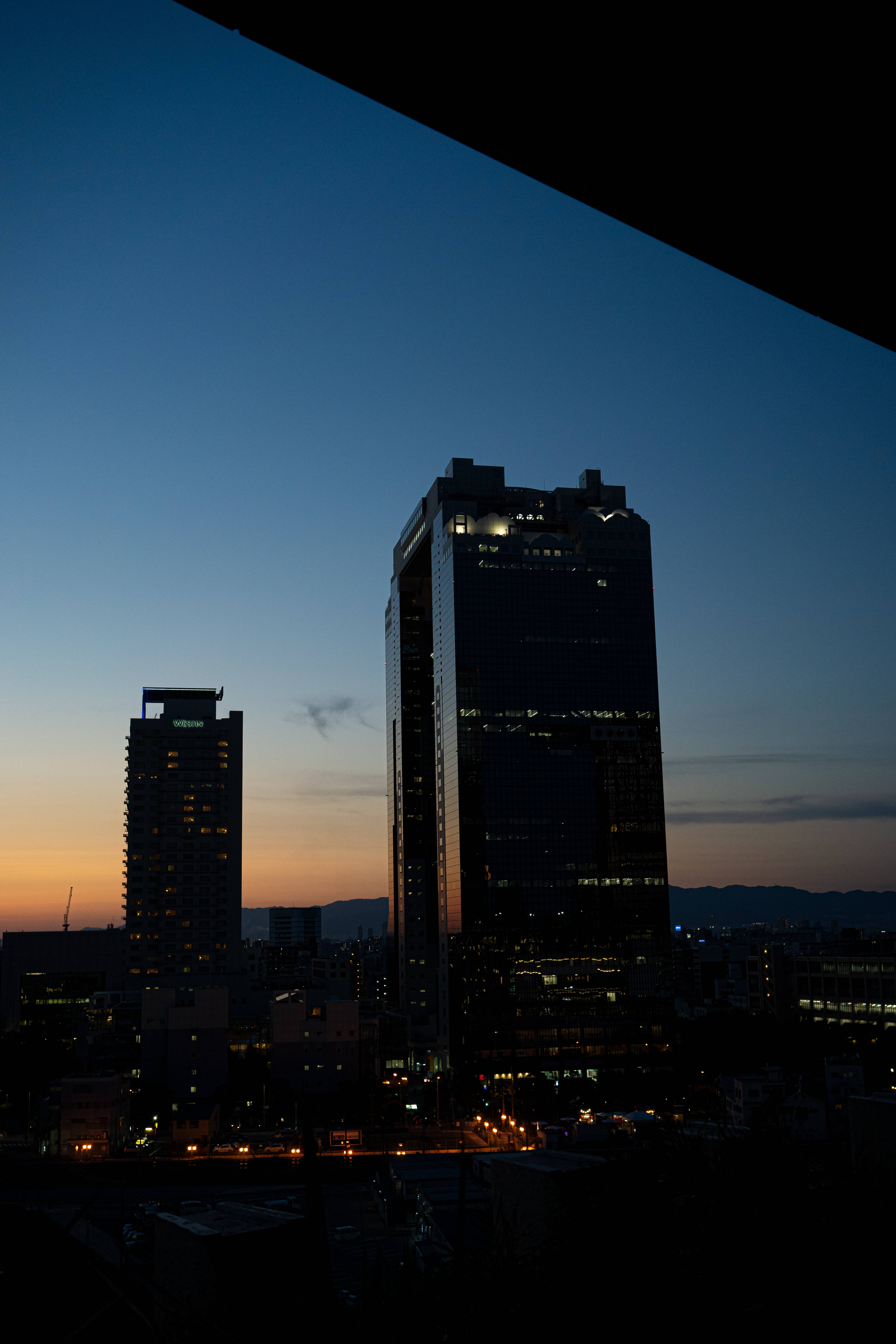 iPad Mini, city skyline, twilight sky, 5K Phone Wallpaper
