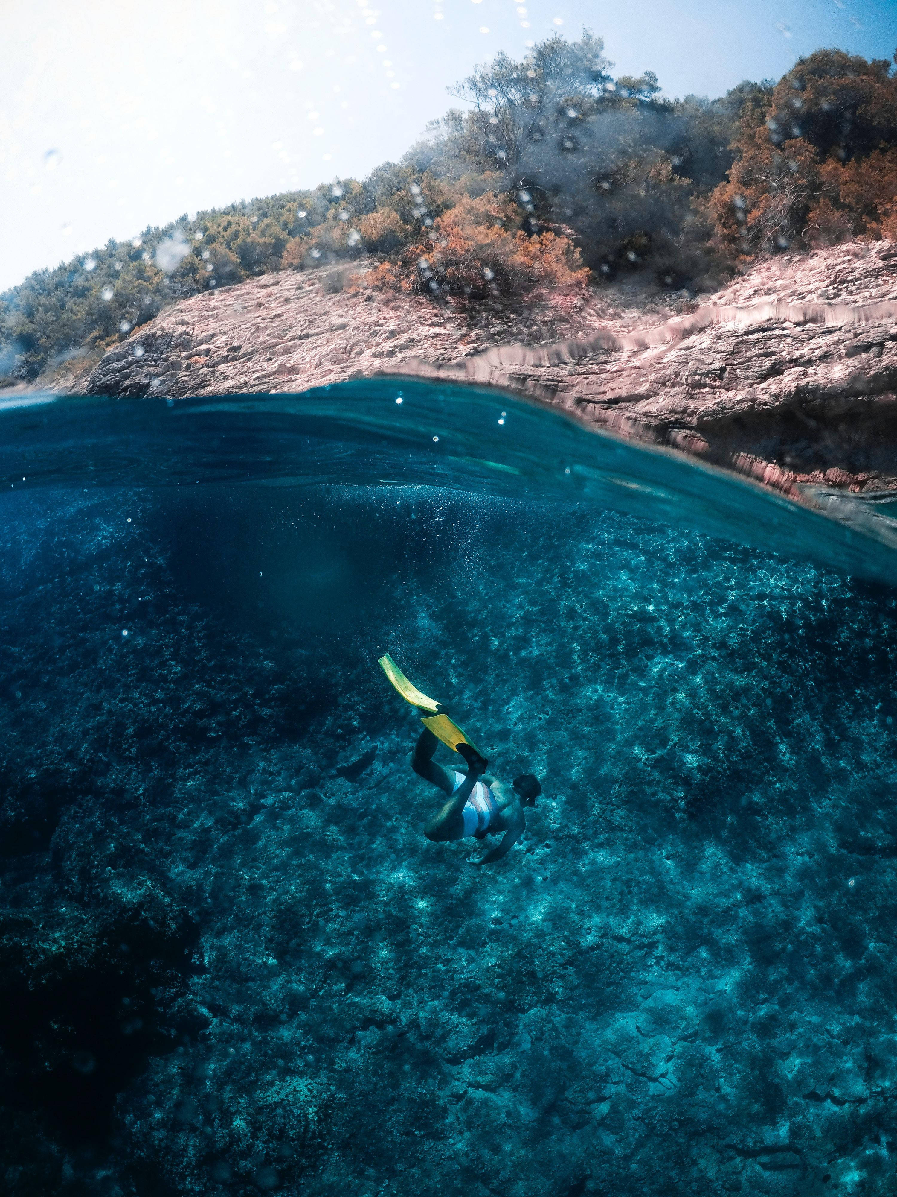iPad Pro, diver, turquoise water, 4K Phone Wallpaper