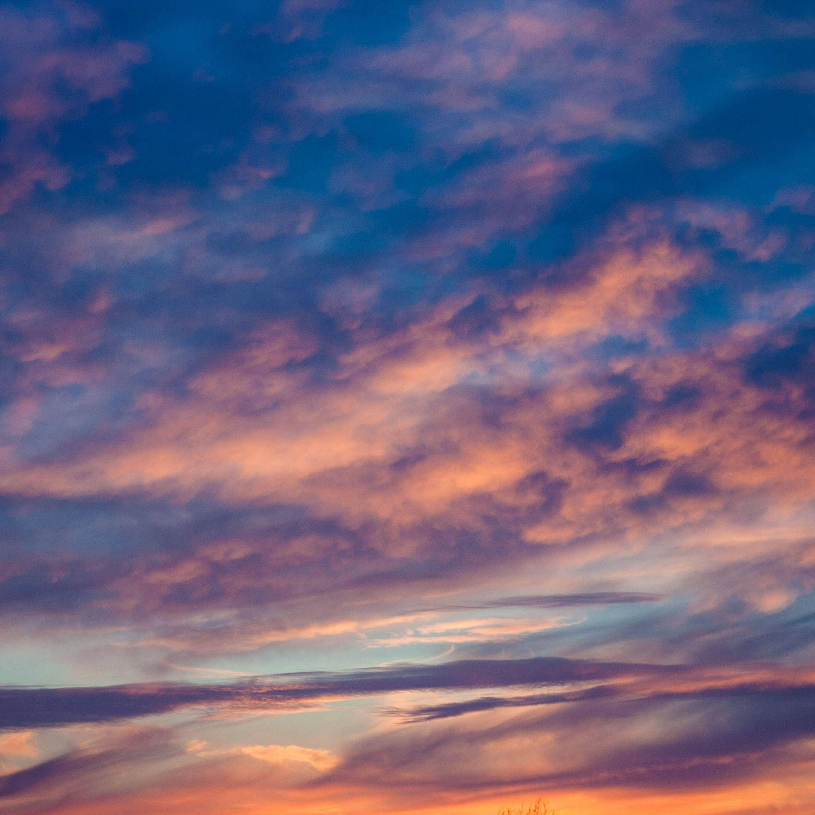 iPad Pro, cloudy sky, sunset, 2K Desktop Wallpaper