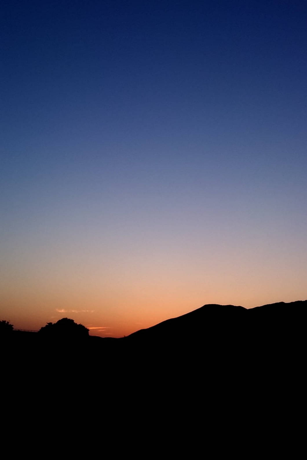 iPhone 4s, mountain silhouette, sunset, HD Phone Wallpaper