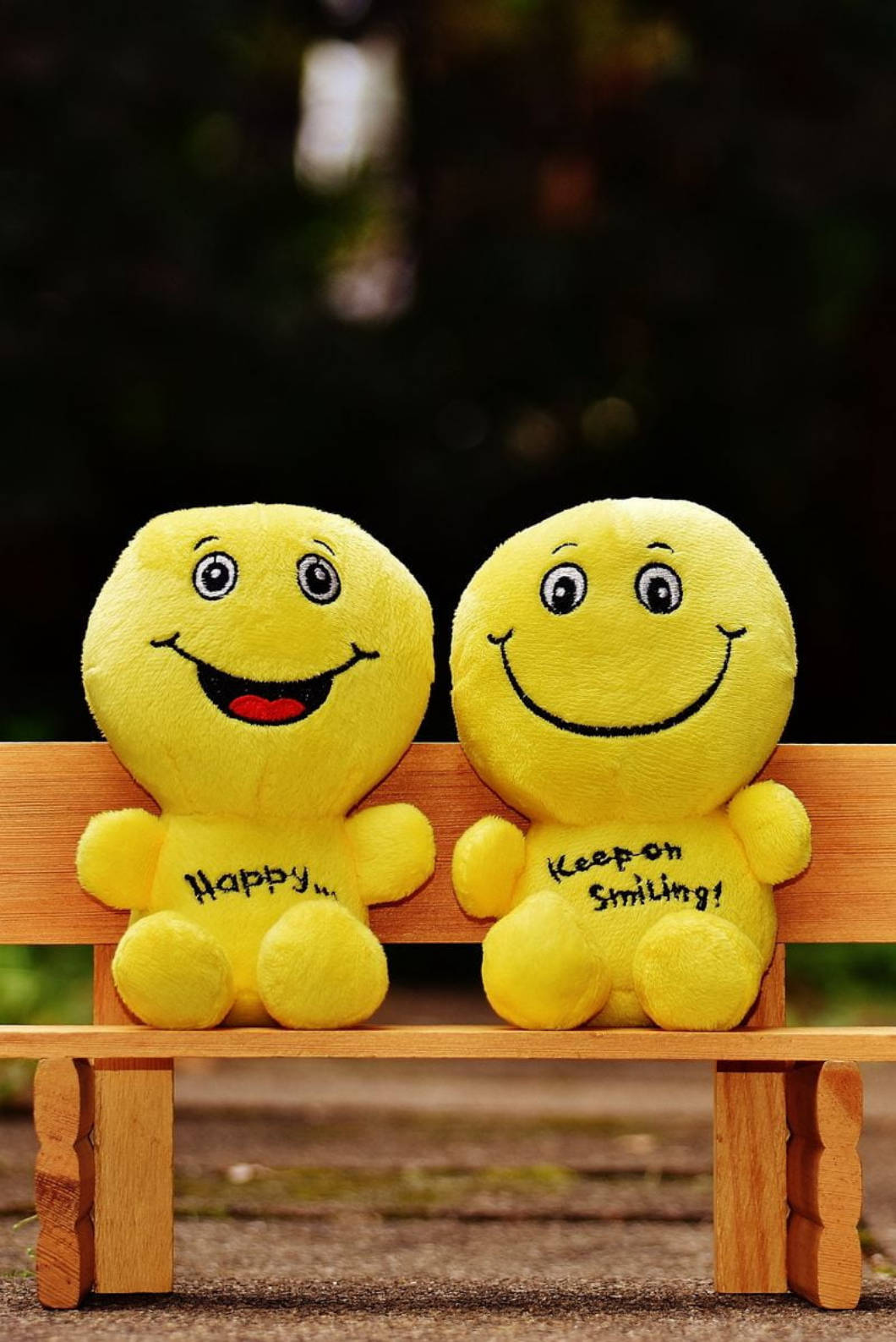 Smiley Stuffed Toys, iPhone 4s, bright yellow, HD Phone Wallpaper