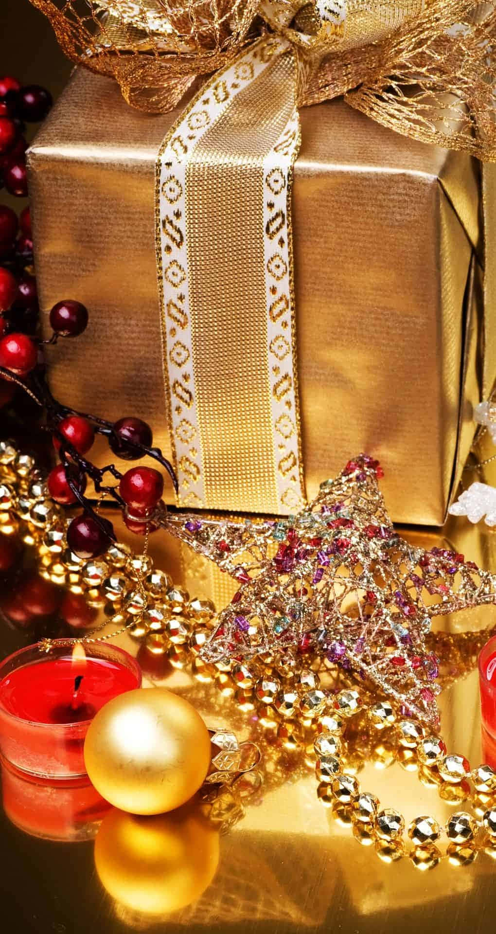 iPhone Christmas Aesthetic, gold presents, glittering bow, Full HD Phone Wallpaper