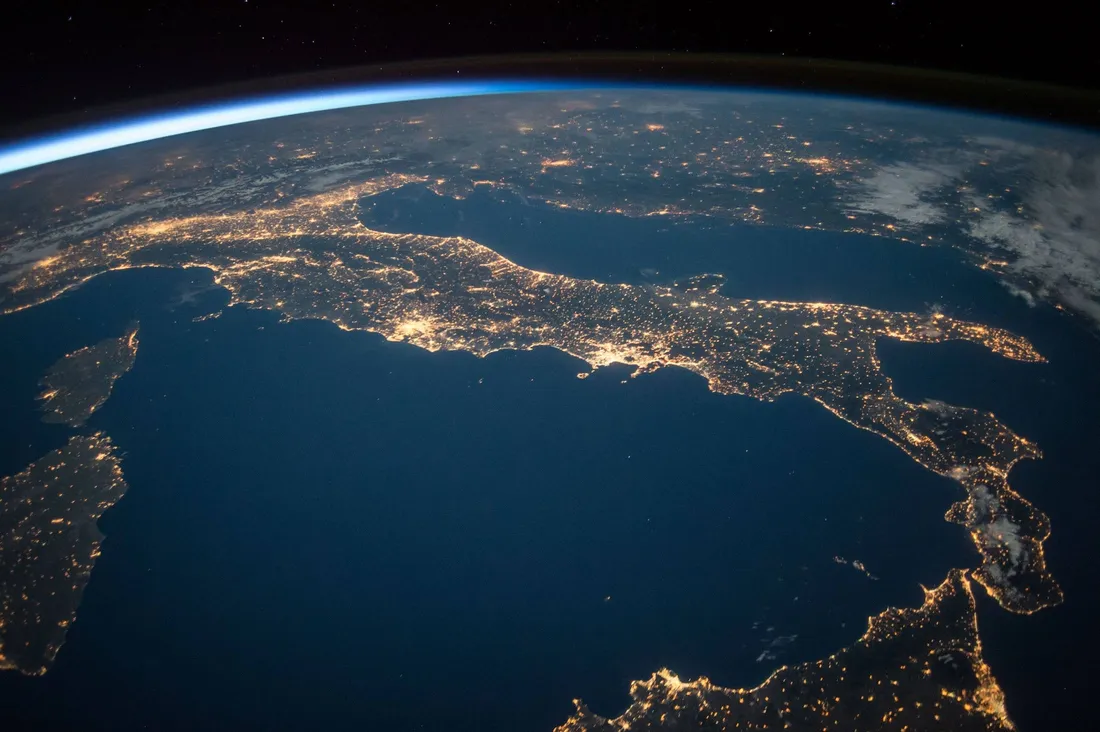 iPhone Earth
