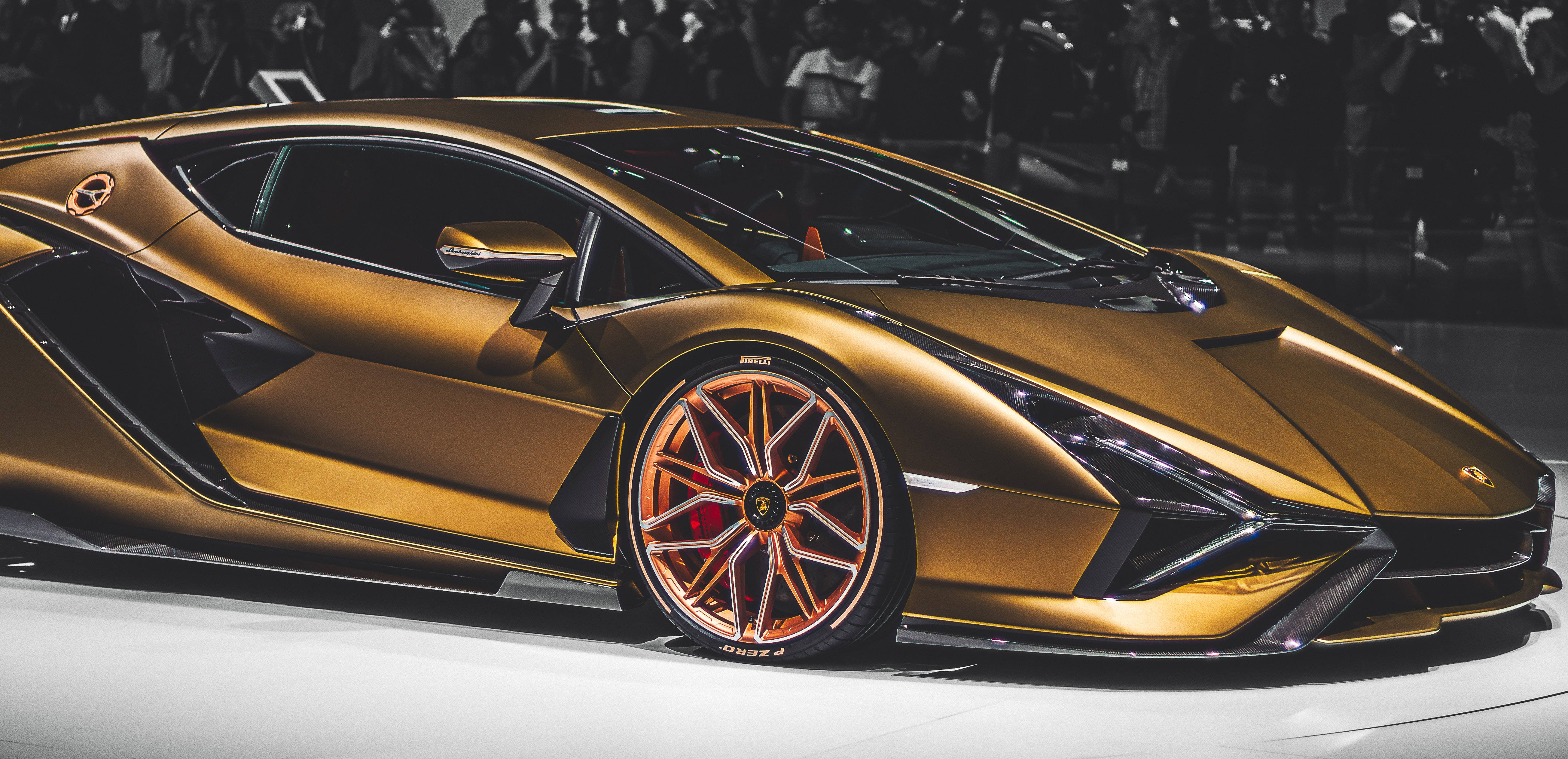 Lamborghini, gold, orange wheels, 5K Desktop Wallpaper