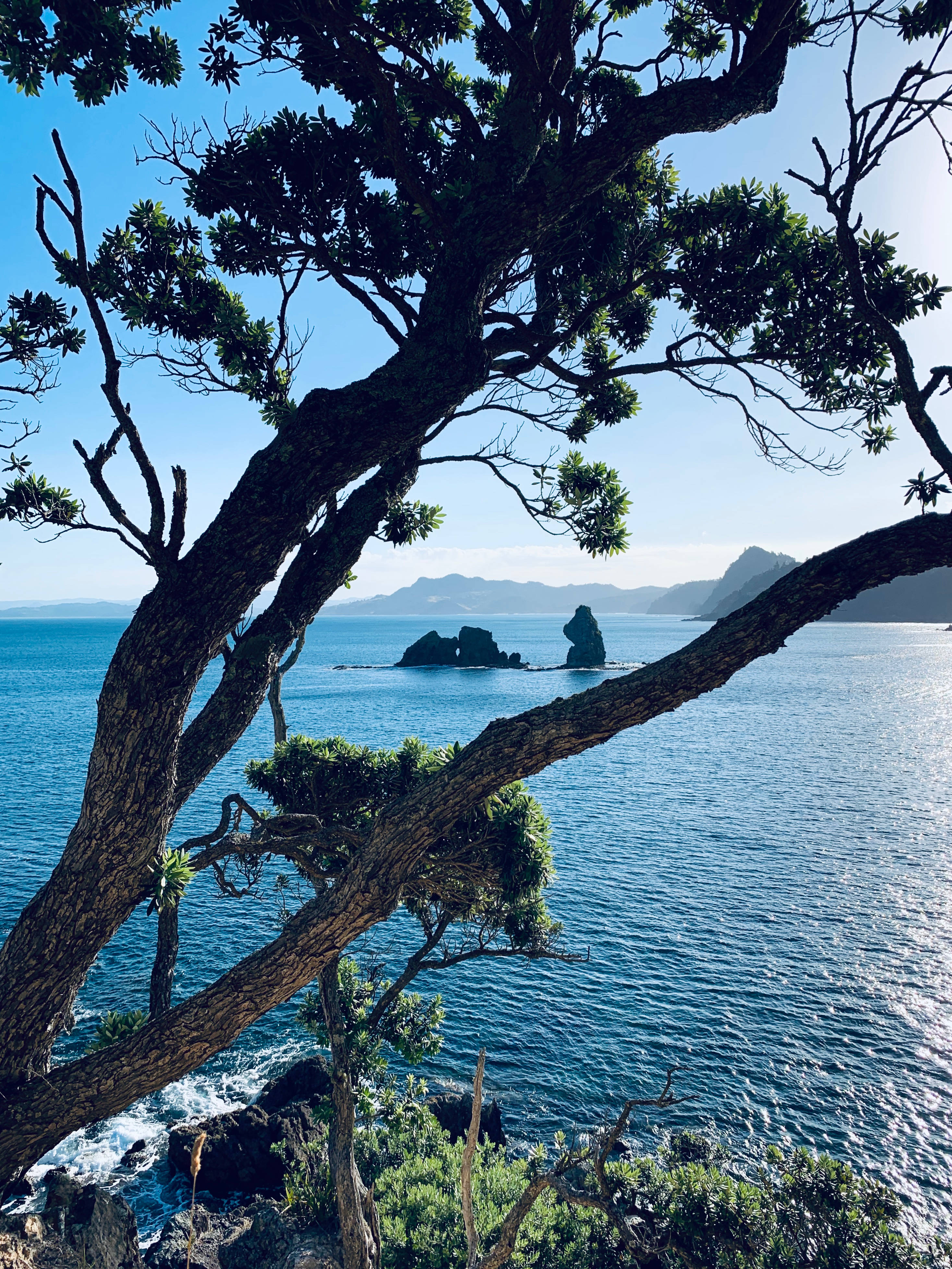 iPhone XS, turquoise waters, rocky islets, 4K Phone Wallpaper