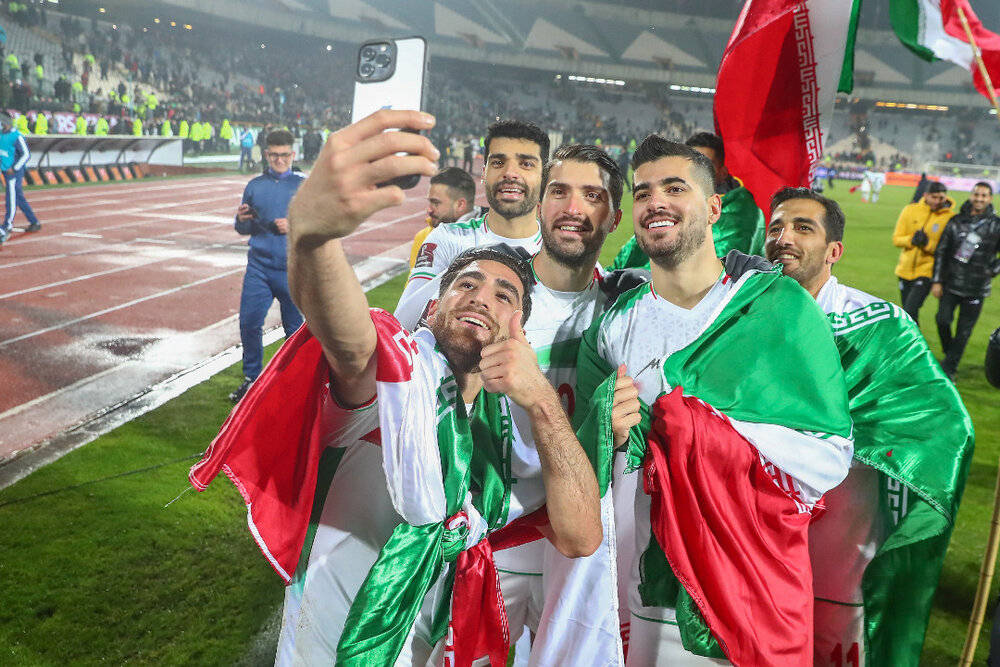 Iran National Football Team, stadium field, night, SD Desktop Wallpaper