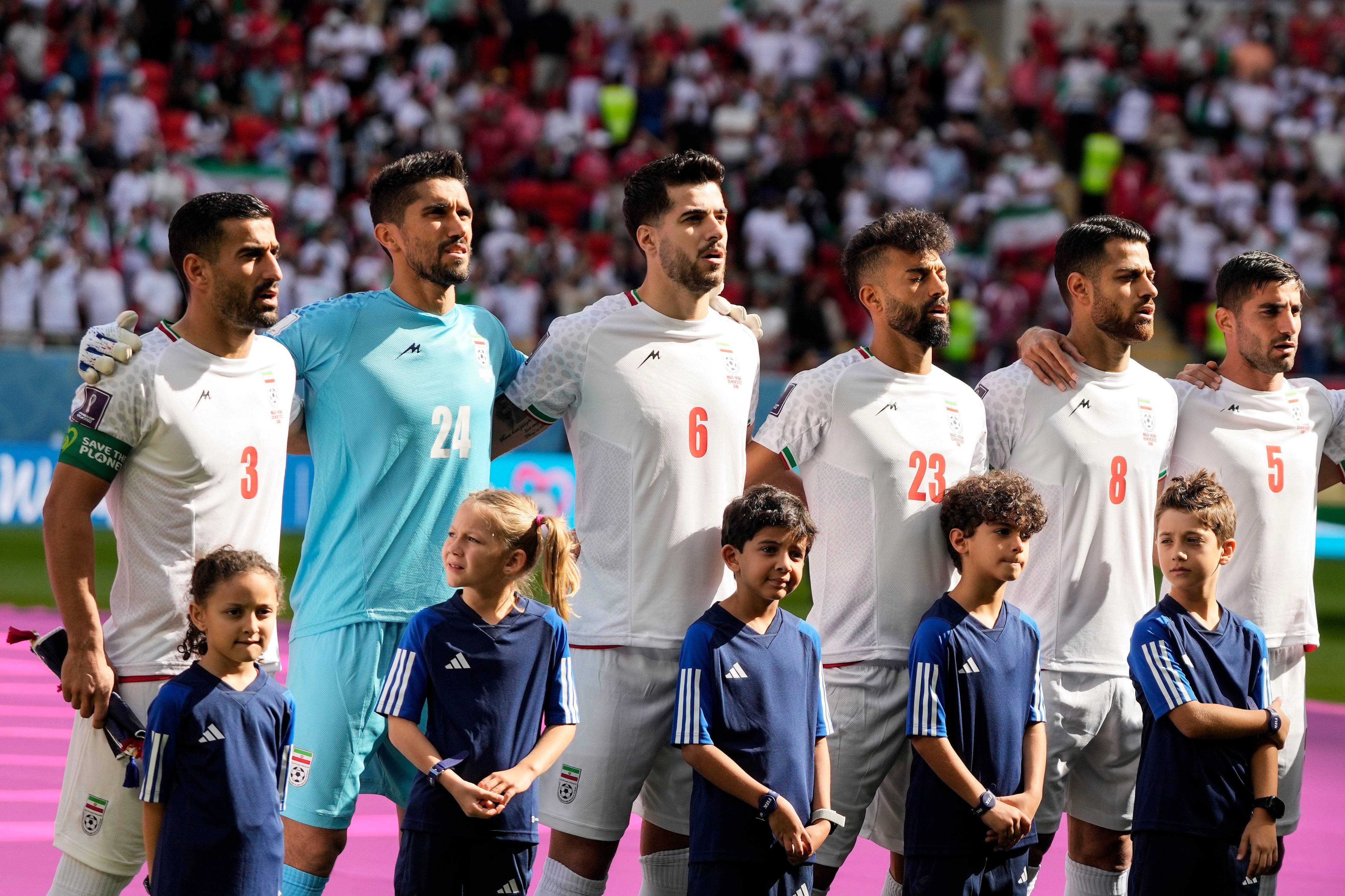 Iran National Football Team, mascot children, vibrant pink pitch, 4K Desktop Wallpaper