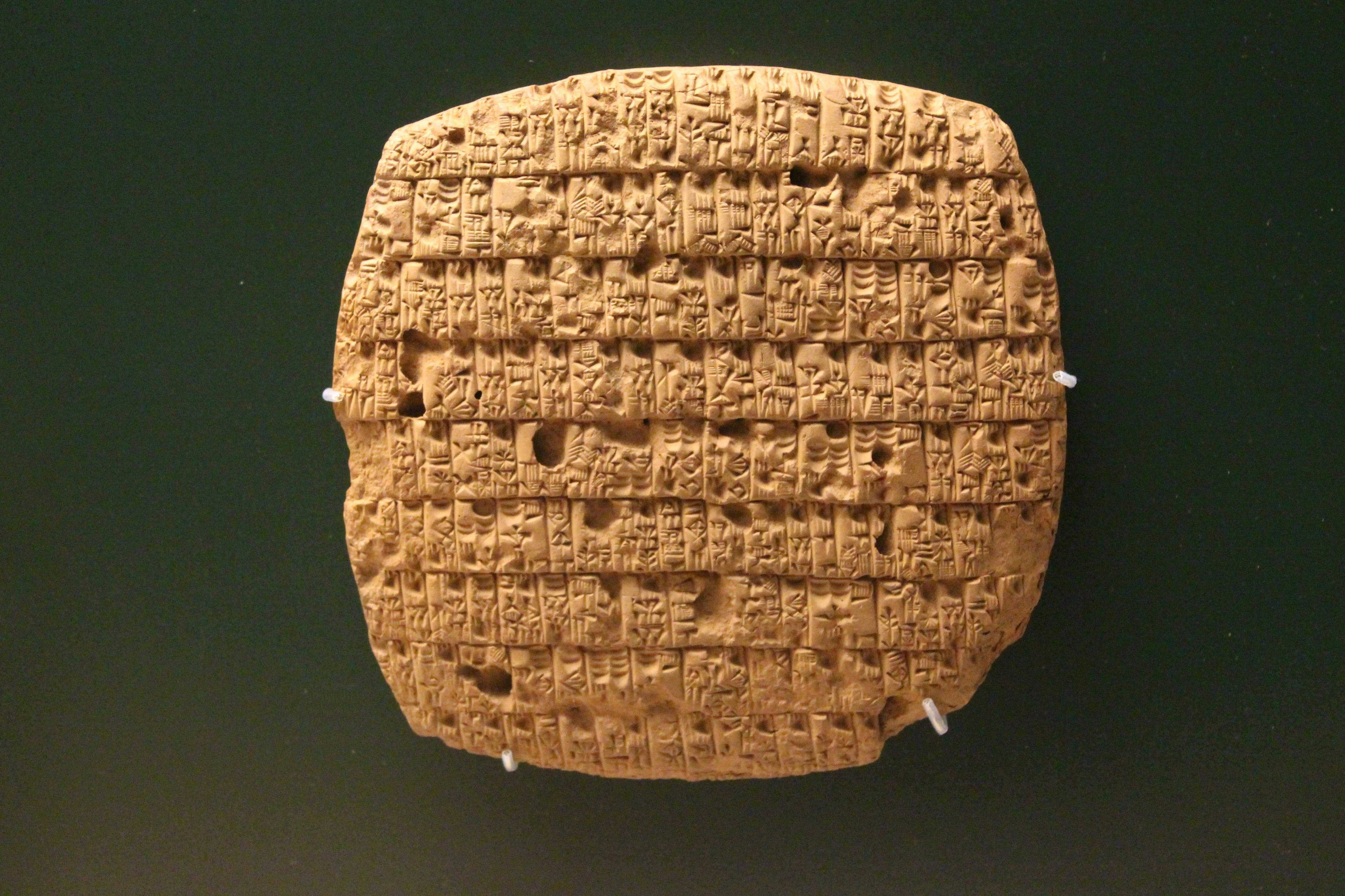 Iraq, cuneiform script, clay tablet, 4K Desktop Wallpaper