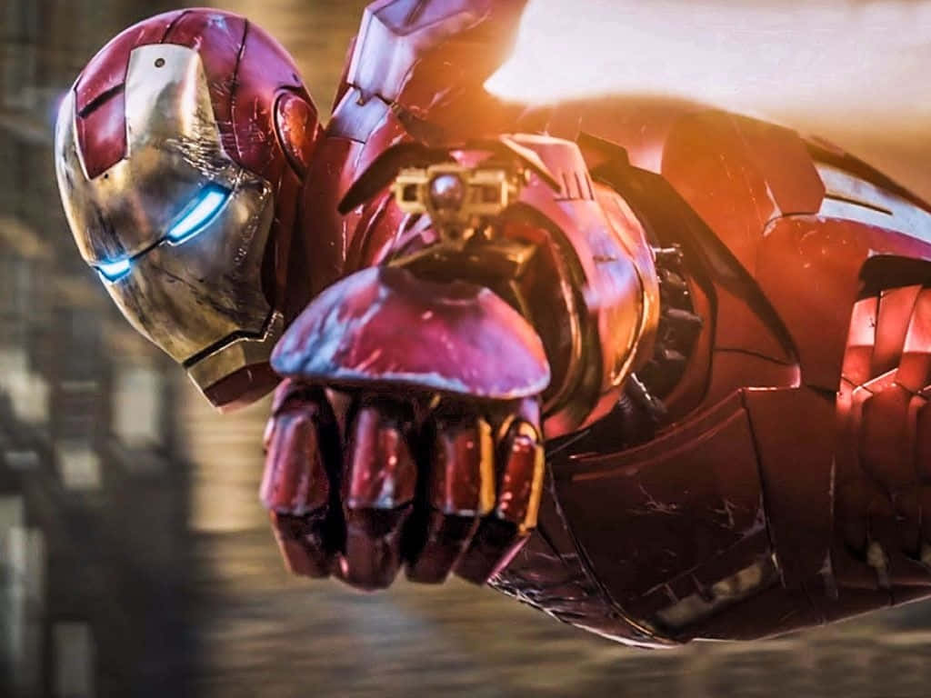Iron Man, red and gold armor, glowing blue eyes, SD Desktop Wallpaper