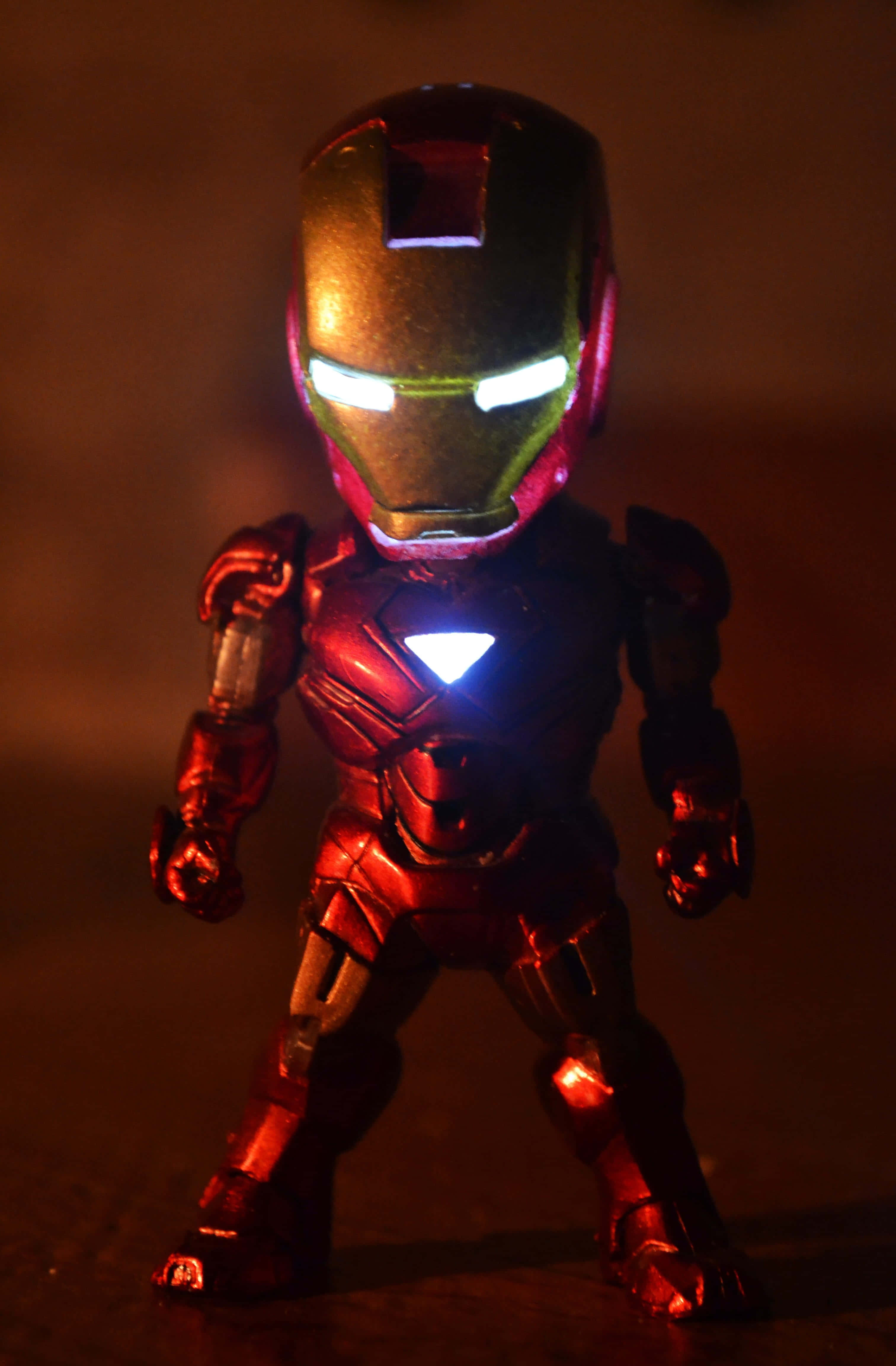 Iron Man, red and gold, glowing, 4K Phone Wallpaper
