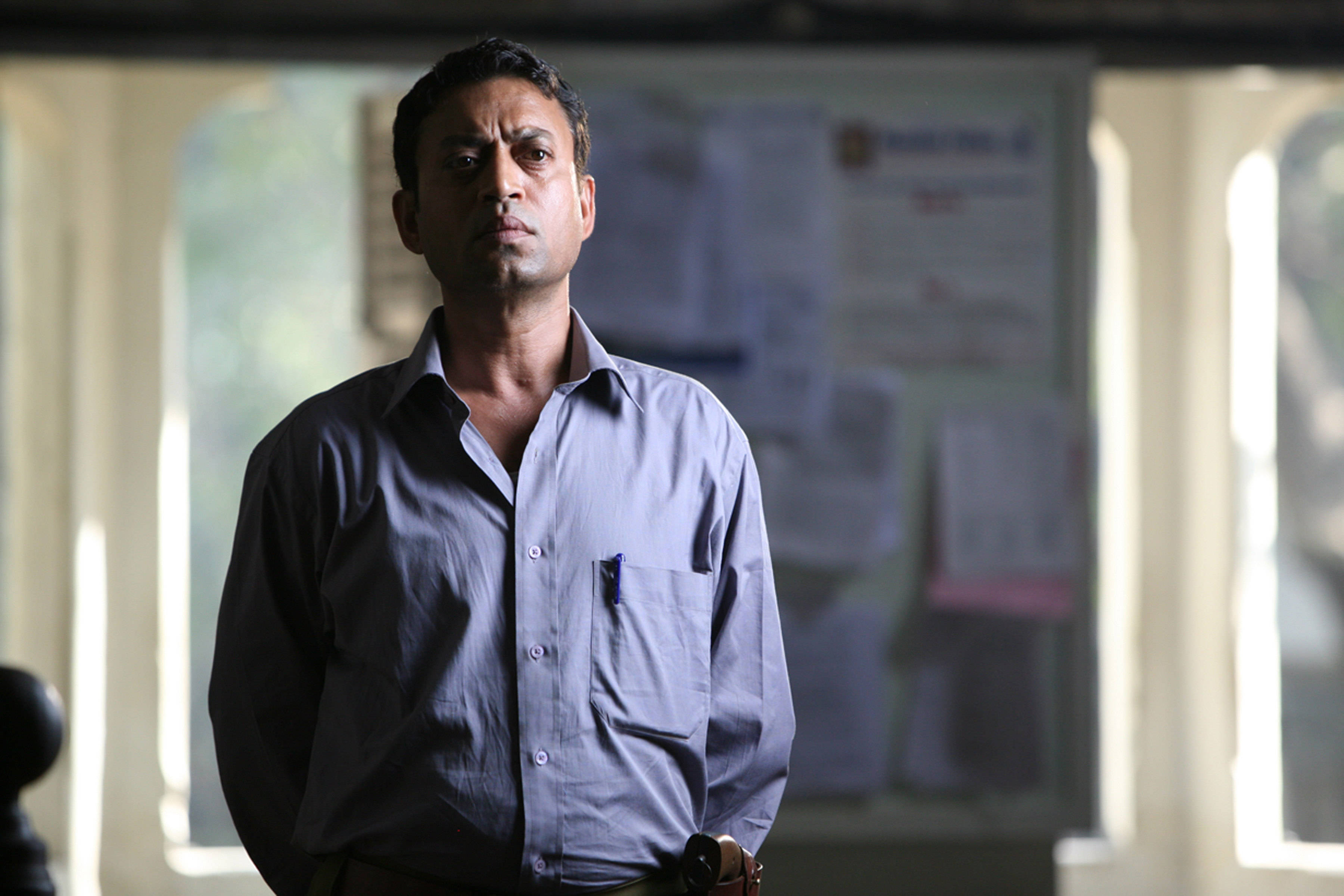 Irrfan Khan, blue shirt, dimly lit room, 2K Desktop Wallpaper