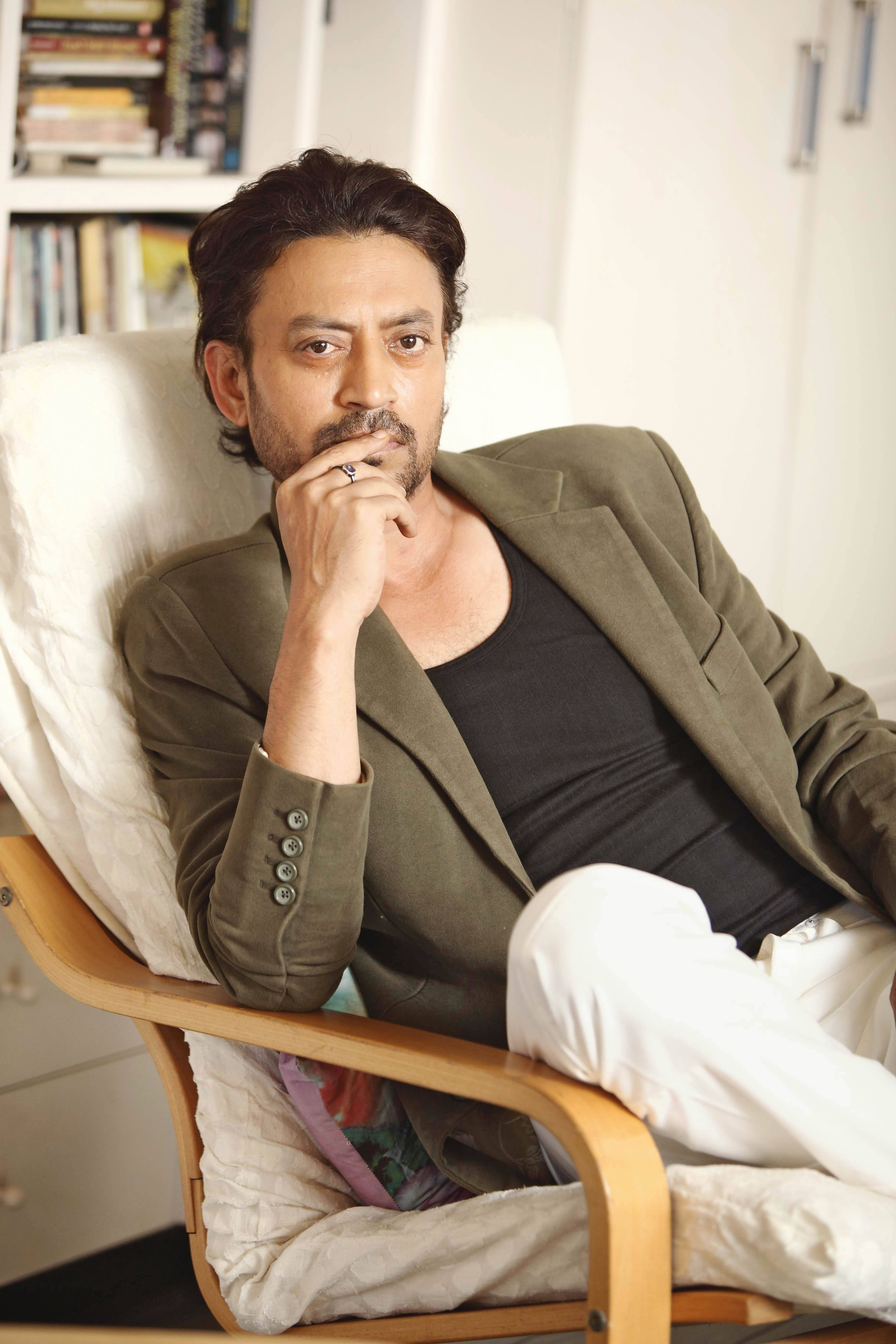 Irrfan Khan, green blazer, white pants, 5K Phone Wallpaper