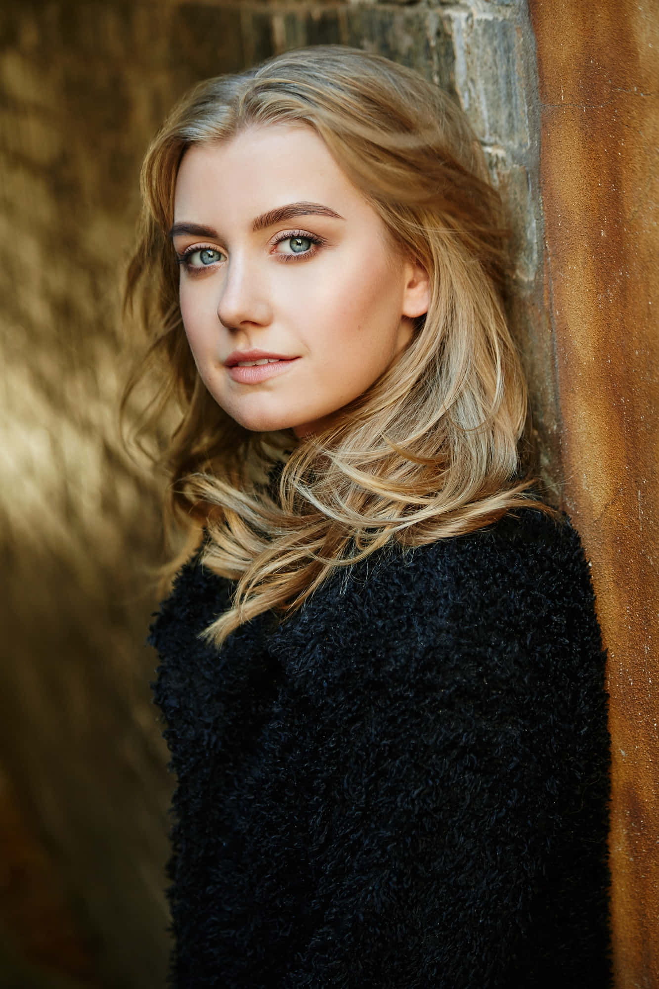 Isabel Durant, blonde hair, green eyes, Full HD Phone Wallpaper