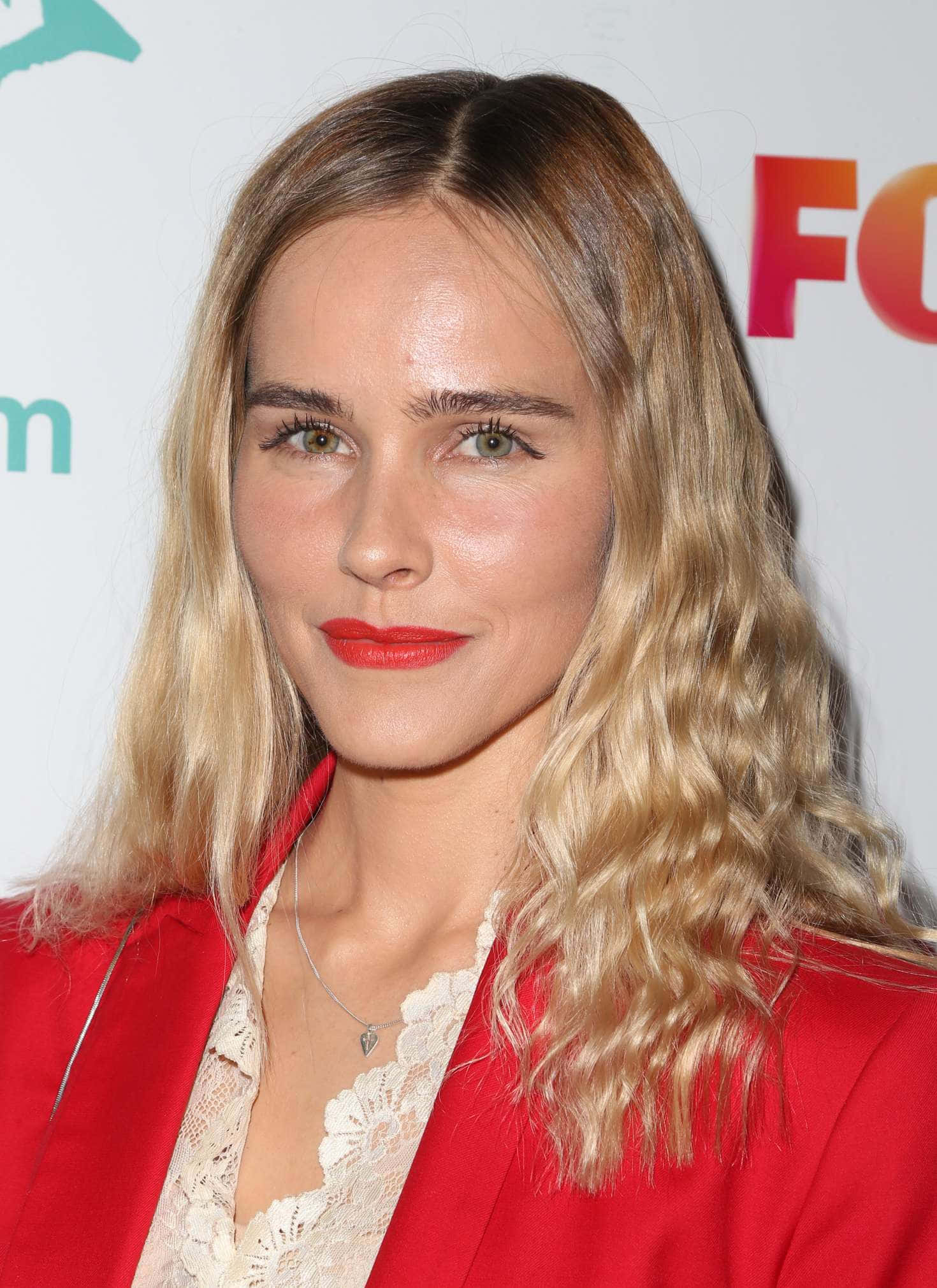 Isabel Lucas, red blazer, lace top, Full HD Phone Wallpaper