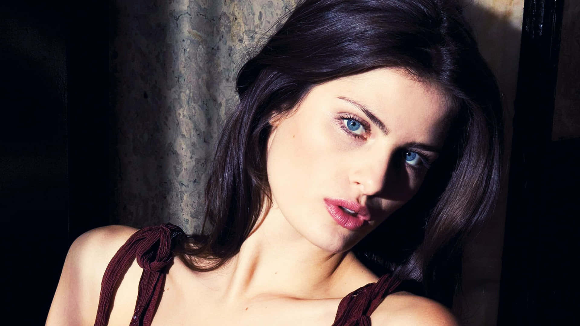 Isabeli Fontana, beach photoshoot, striking blue eyes, Full HD Desktop Wallpaper