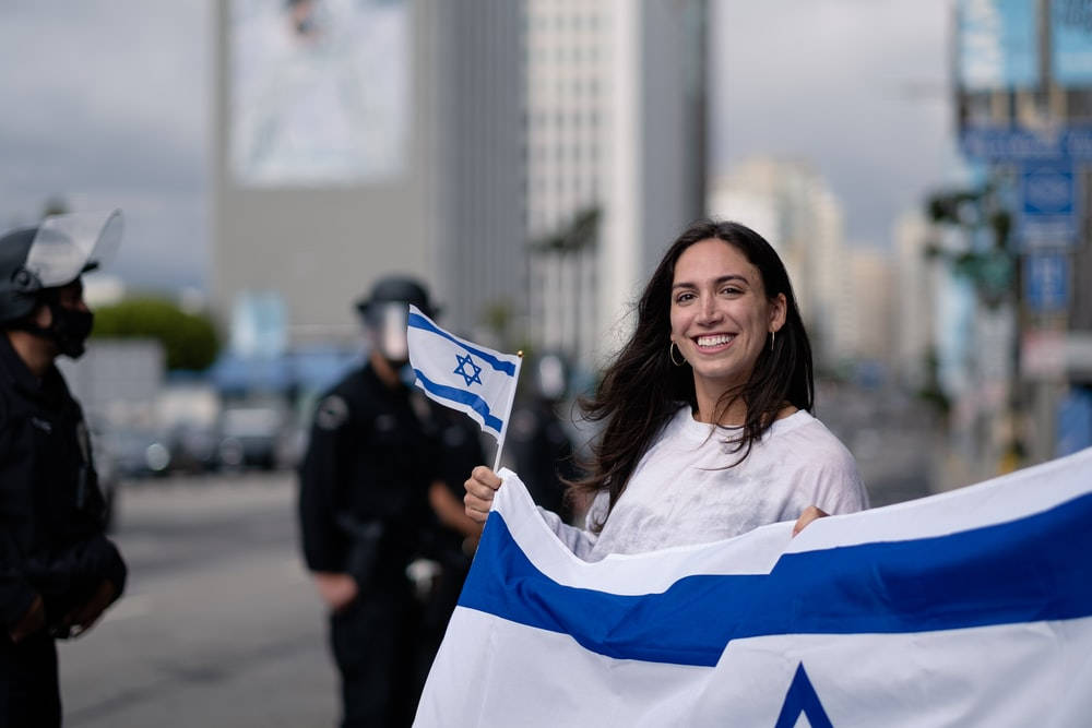 Israel Flag, smiling girl, city street, SD Desktop Wallpaper