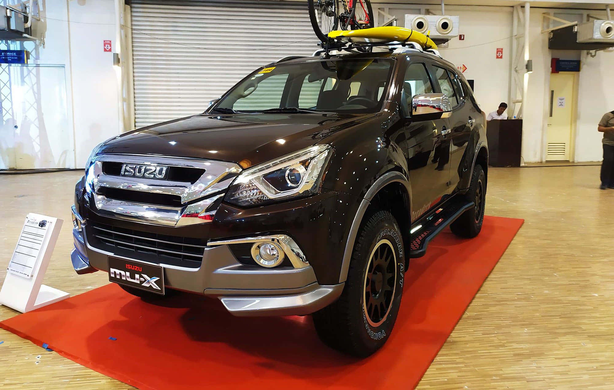 Isuzu MU-X, glossy black, yellow roof rack, Full HD Desktop Wallpaper