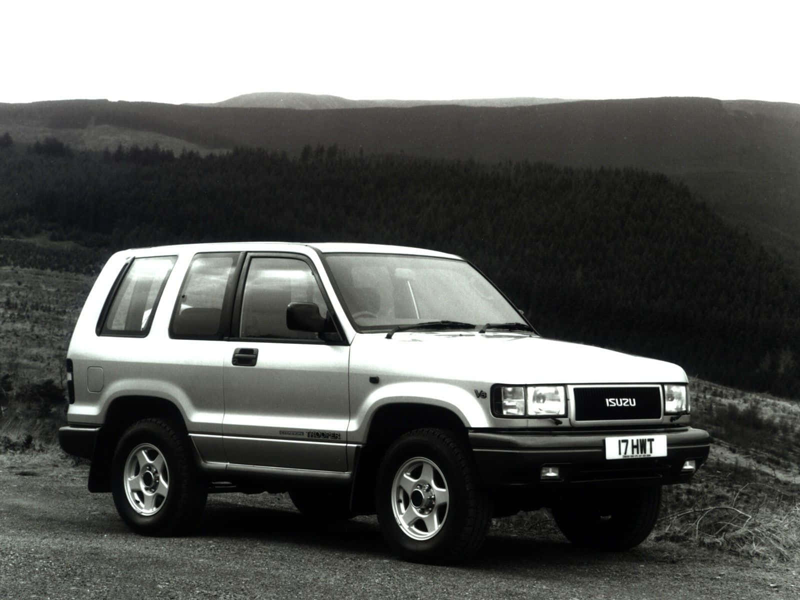 Isuzu Trooper, silver, gravel road, HD Desktop Wallpaper