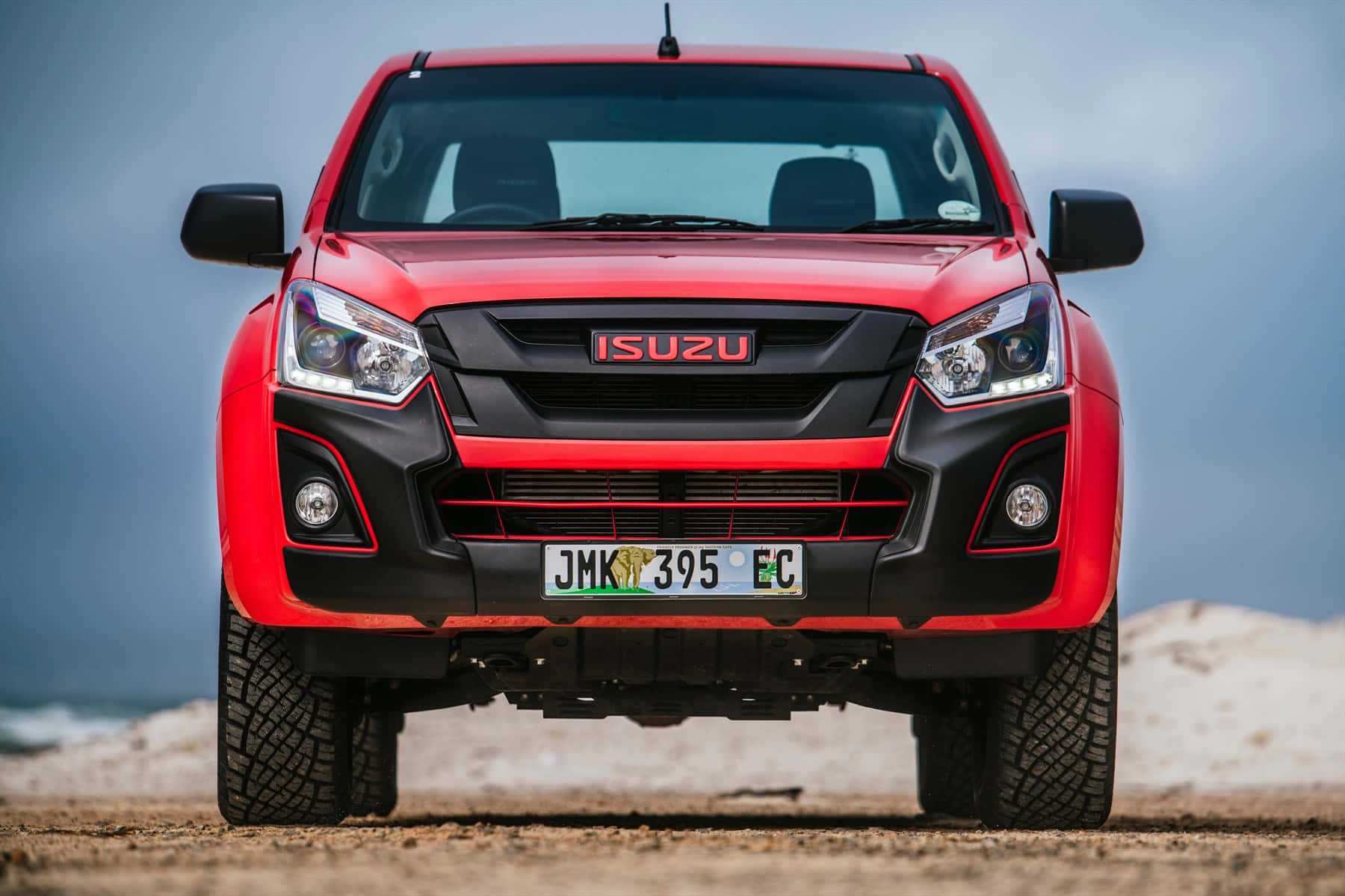 Isuzu 1800, pickup truck, sandy beach, HD Desktop Wallpaper