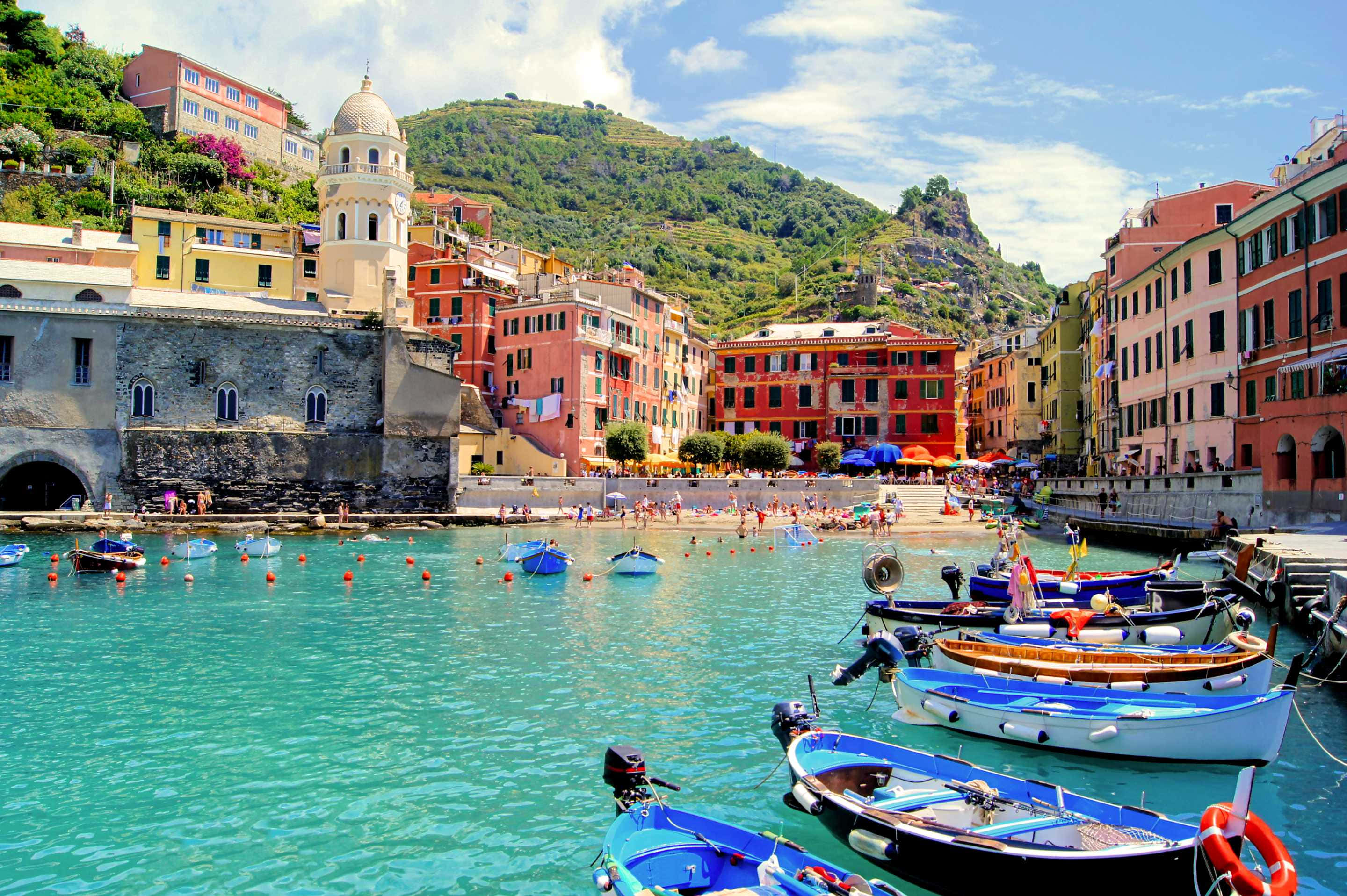 Italian Beach, turquoise water, colorful buildings, 2K Desktop Wallpaper