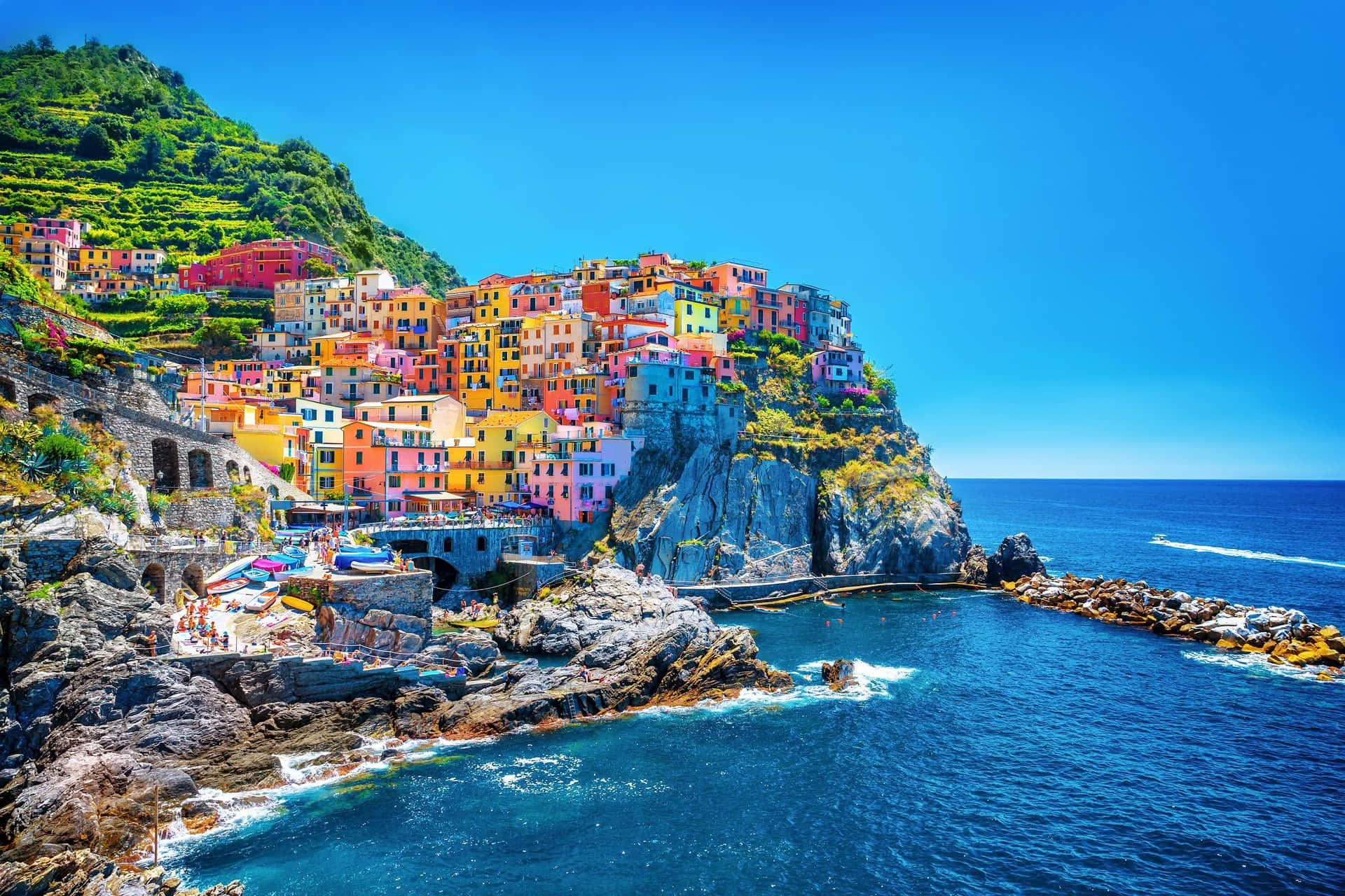 Italian Beach, pastel houses, rocky terrain, Full HD Desktop Wallpaper