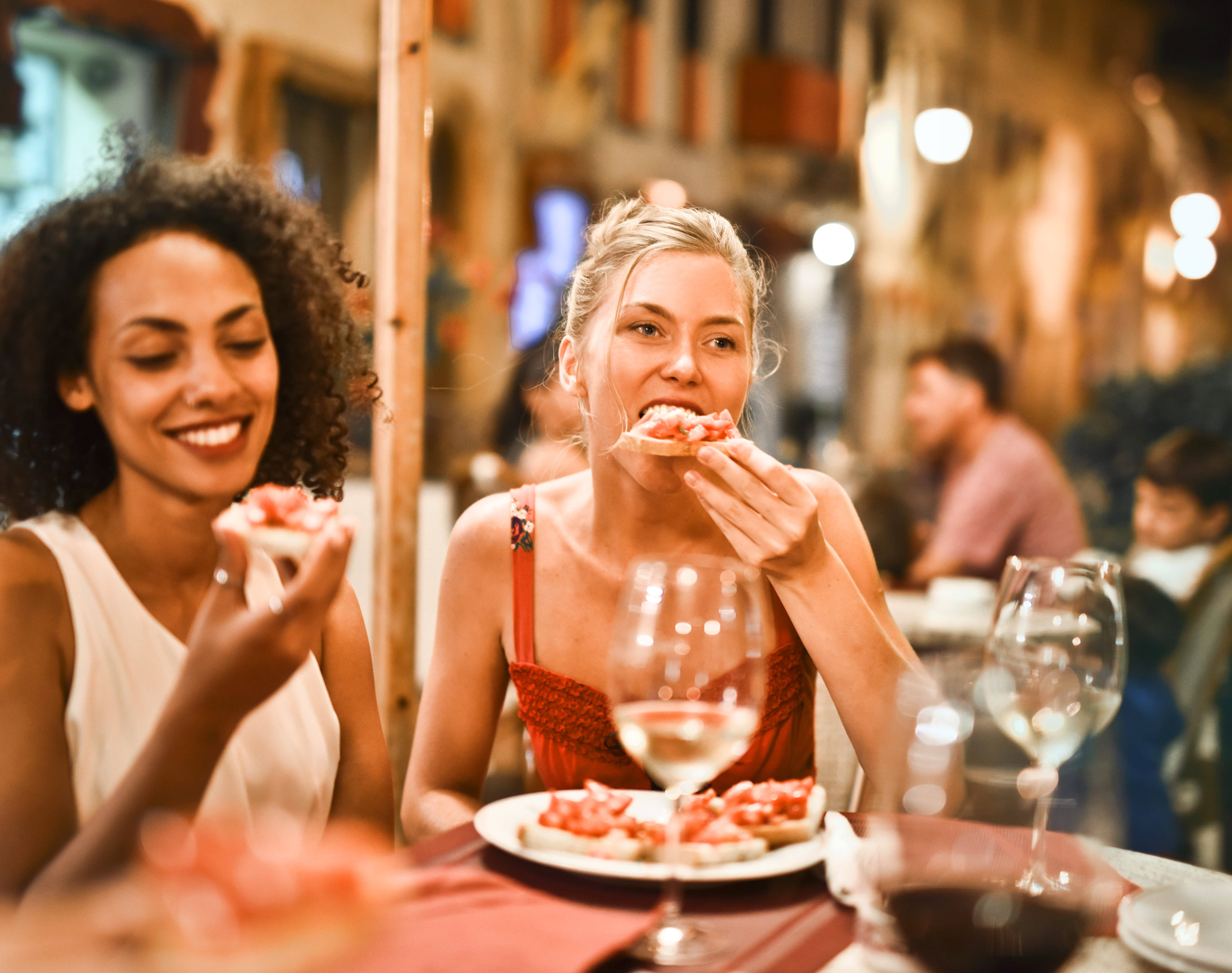 Italian Girl, bruschetta, wine, 5K Desktop Wallpaper