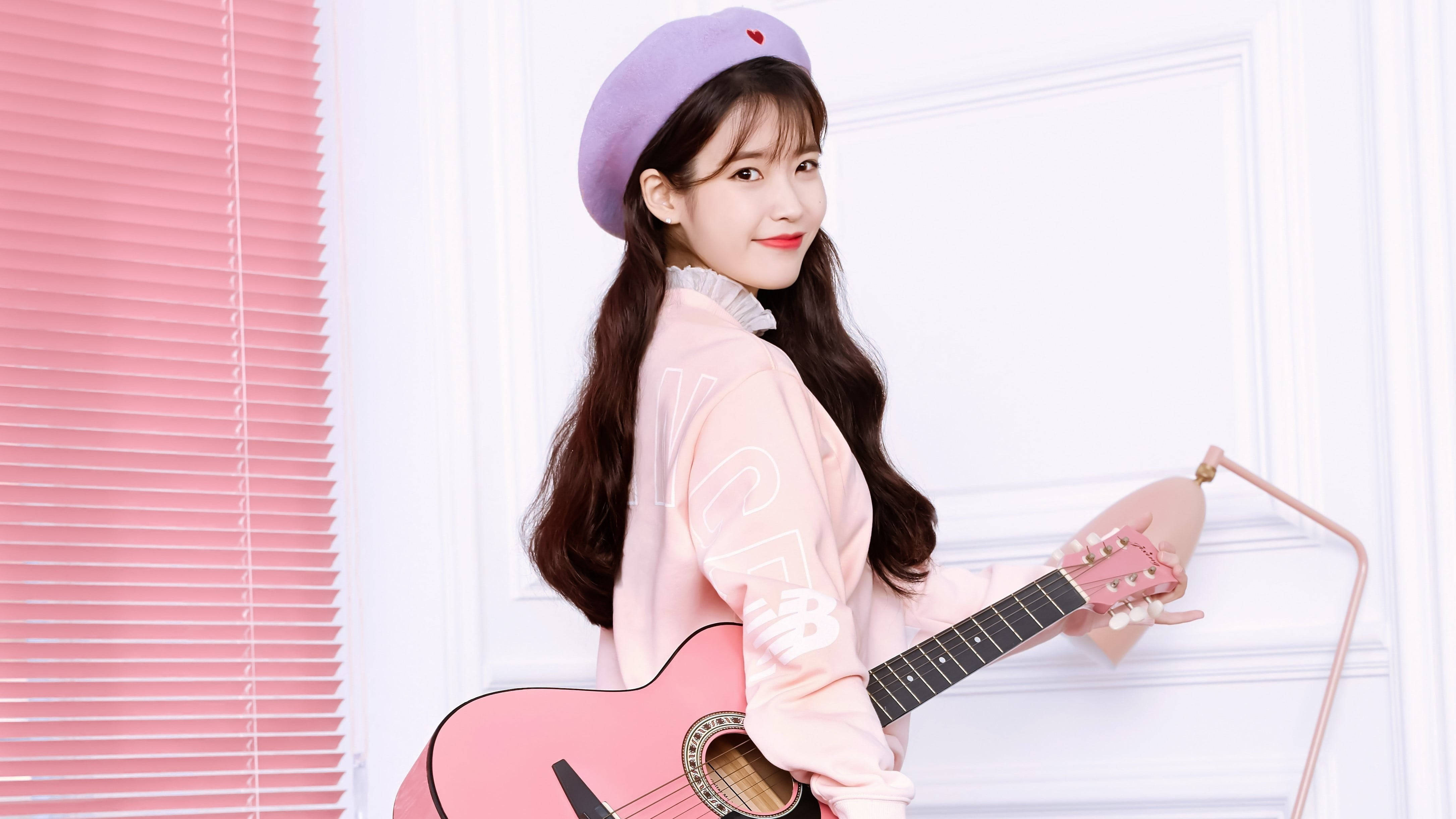 IU, purple beret, pink jacket, 4K Desktop Wallpaper