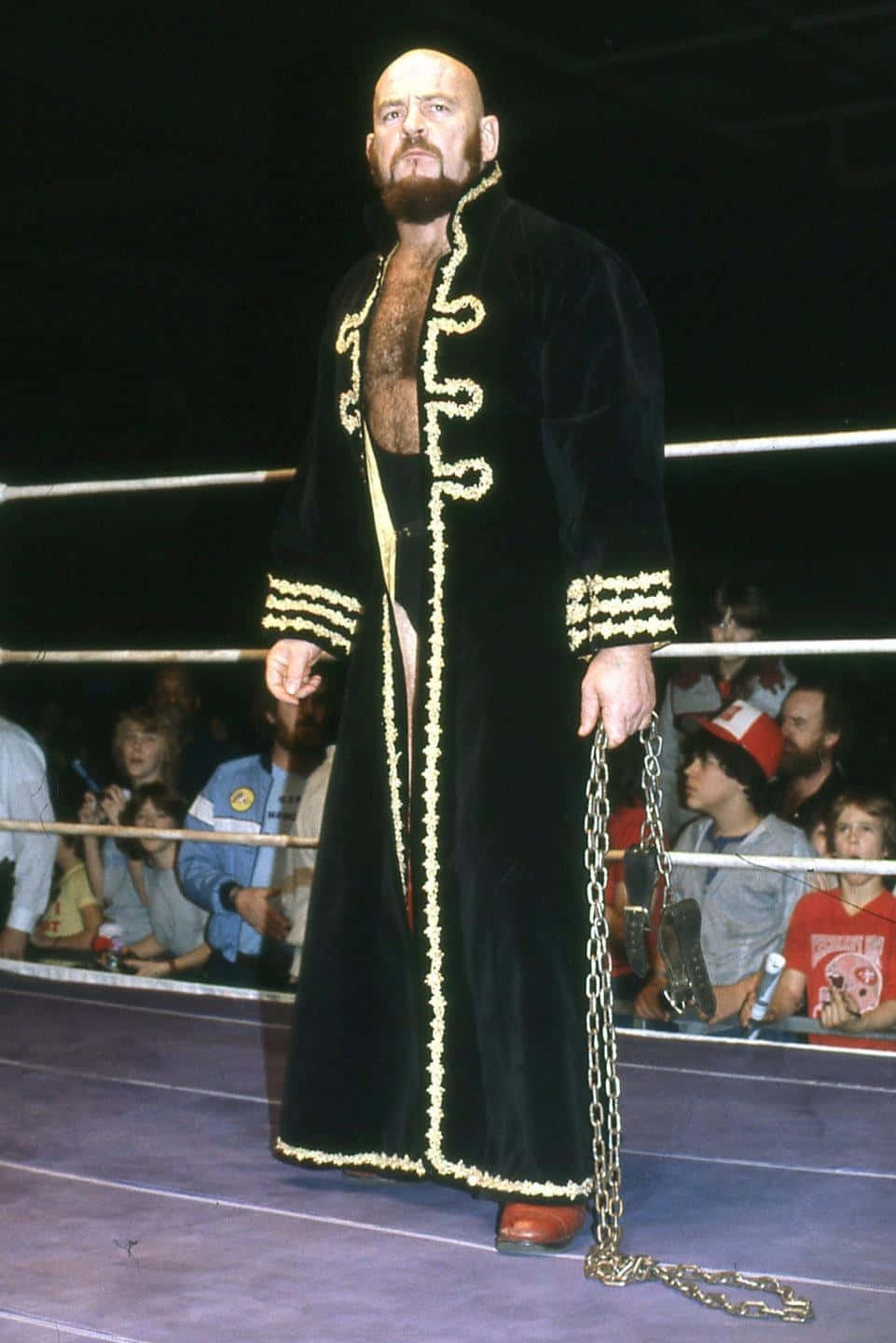 Ivan Koloff, black velvet robe, gold trim, HD Phone Wallpaper