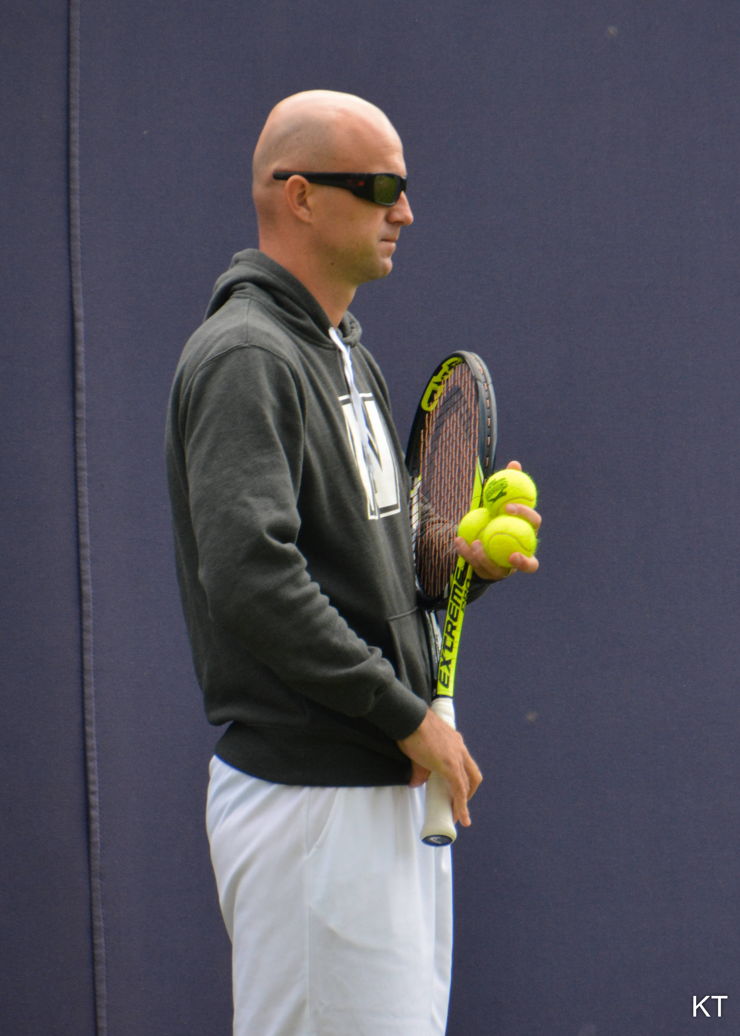 Ivan Ljubicic, sunglasses, tennis racket, 2K Phone Wallpaper