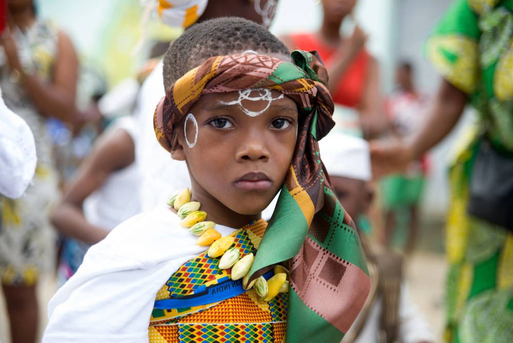 Ivory Coast, native child, painted face, SD Desktop Wallpaper