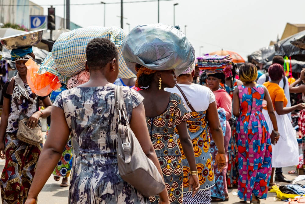 Ivory Coast, crowded market, women, SD Desktop Wallpaper