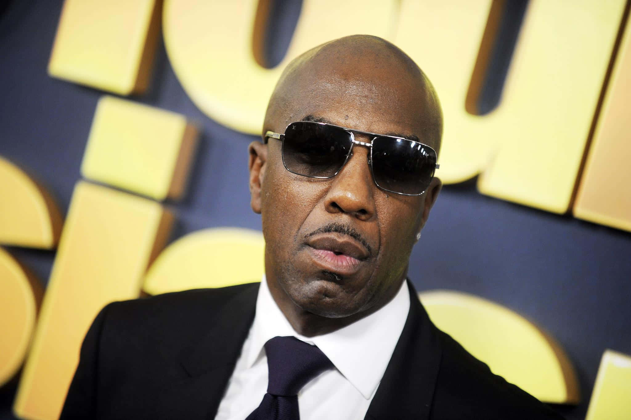 J.B. Smoove, black suit, sunglasses, Full HD Desktop Wallpaper