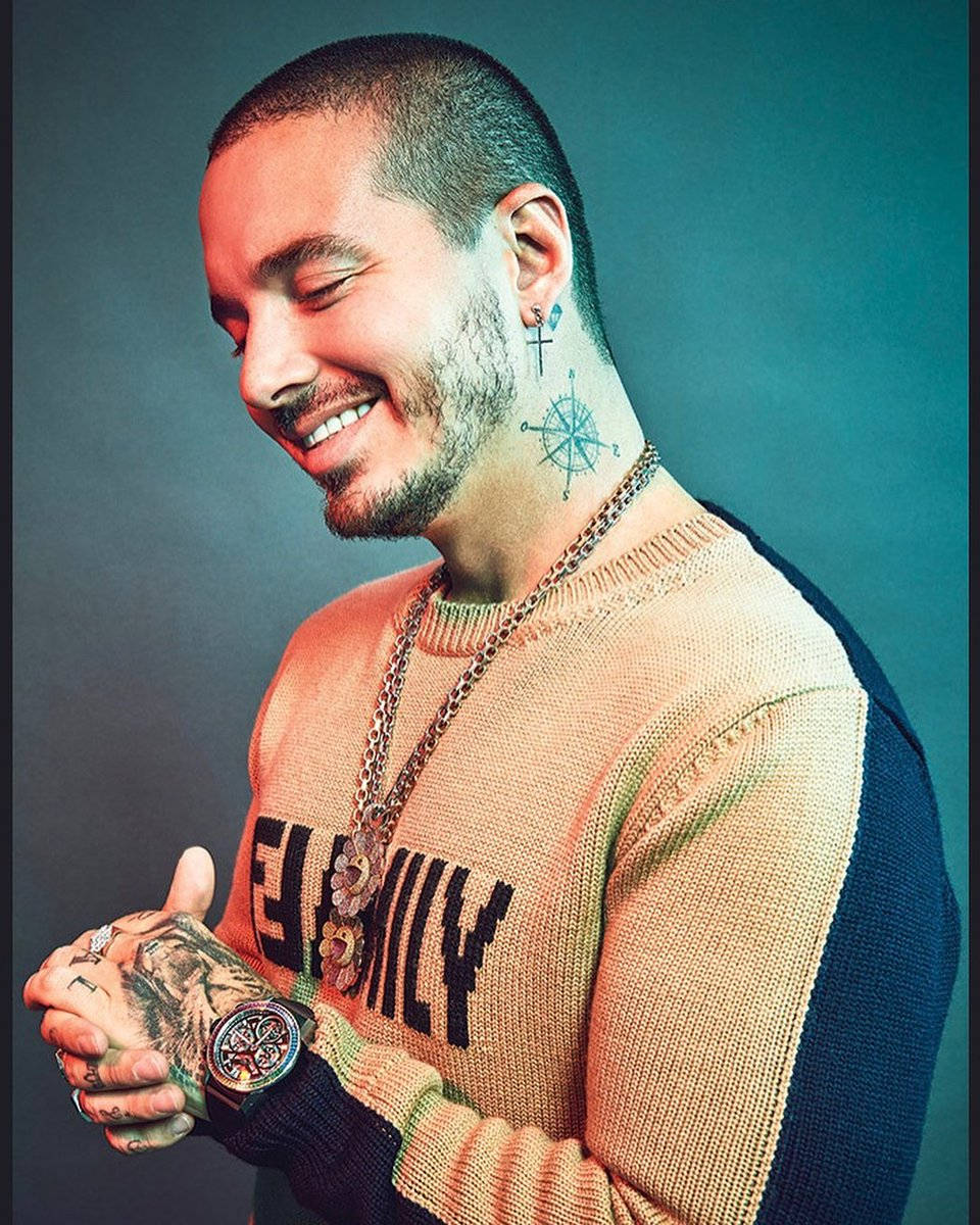 J Balvin, compass tattoo, neck tattoo, SD Phone Wallpaper