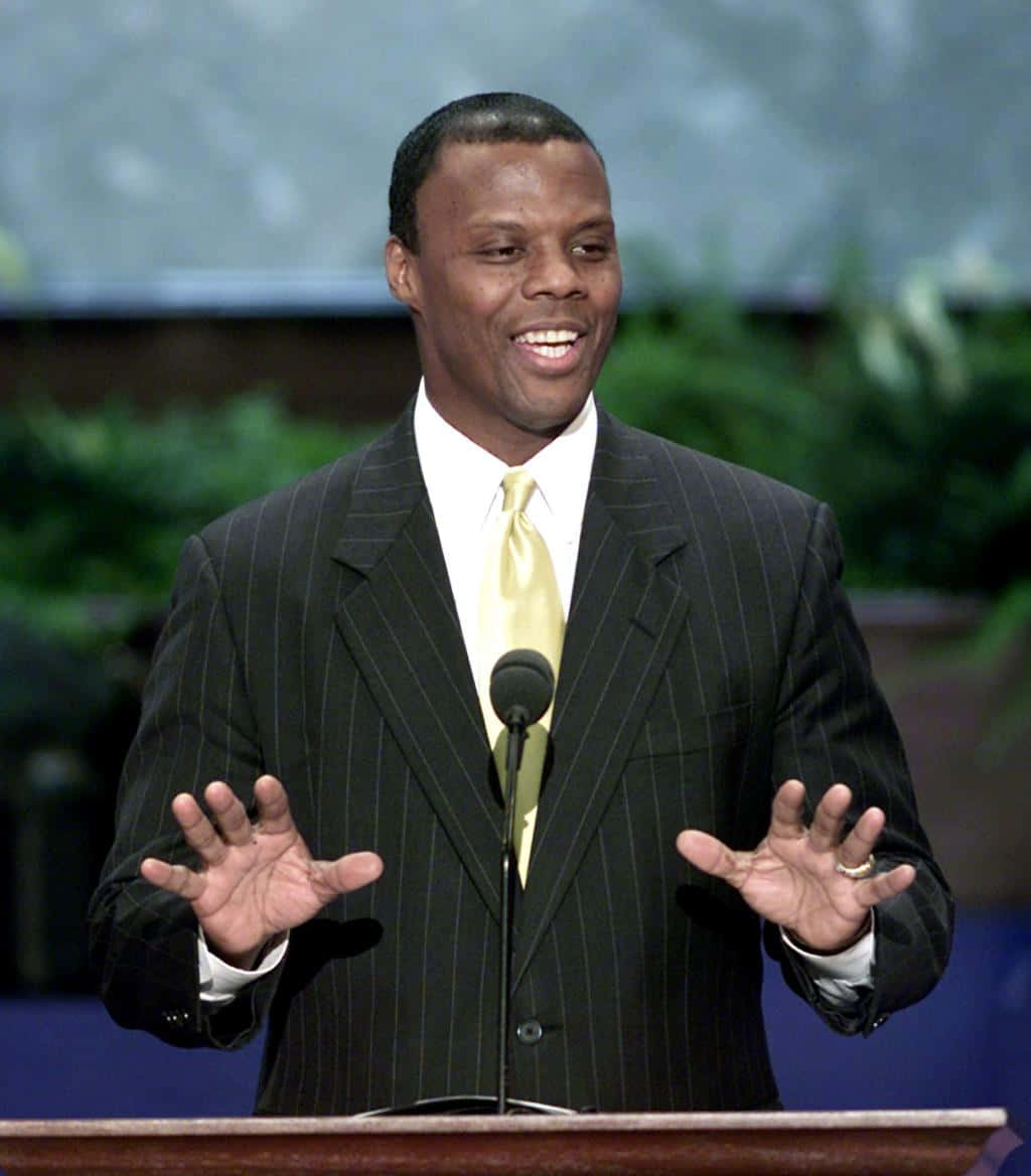 J.c. Watts, pinstripe suit, yellow tie, SD Phone Wallpaper
