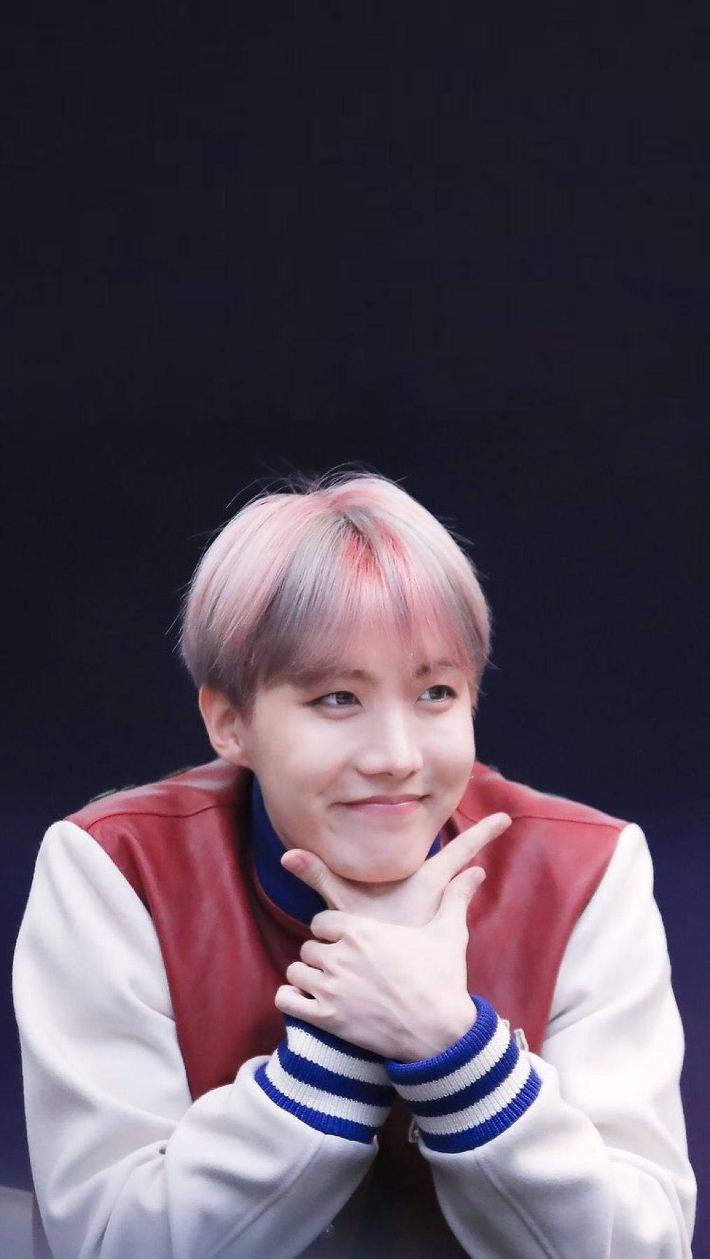 J-hope, pink and gray hair, smiles gently, HD Phone Wallpaper