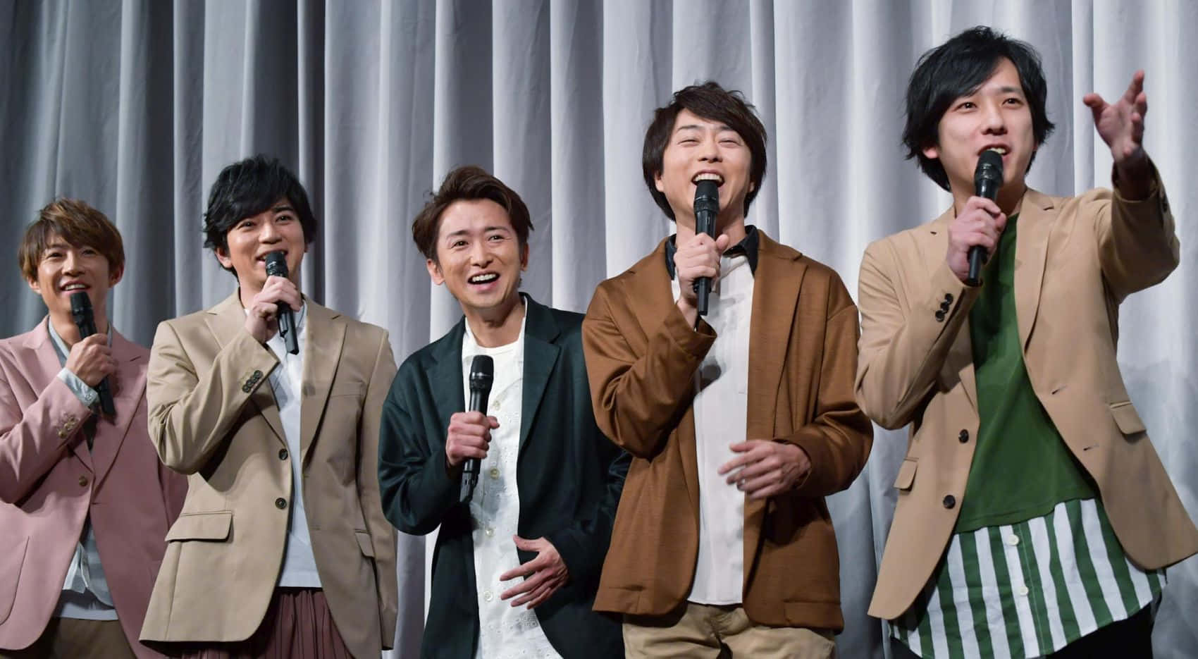 J-Pop, blazers, microphones, HD Desktop Wallpaper