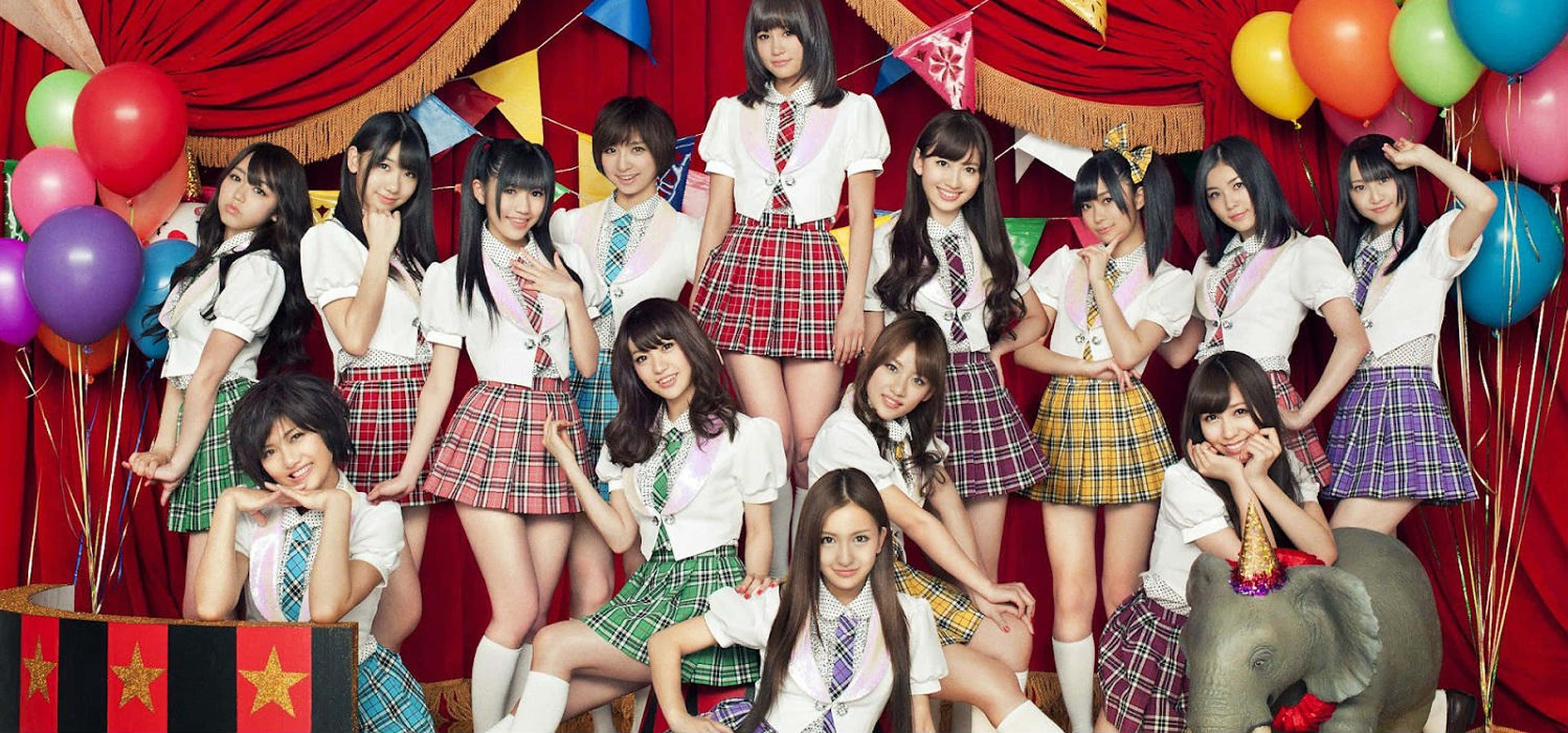 J-Pop, plaid skirts, white shirts, 4K Desktop Wallpaper