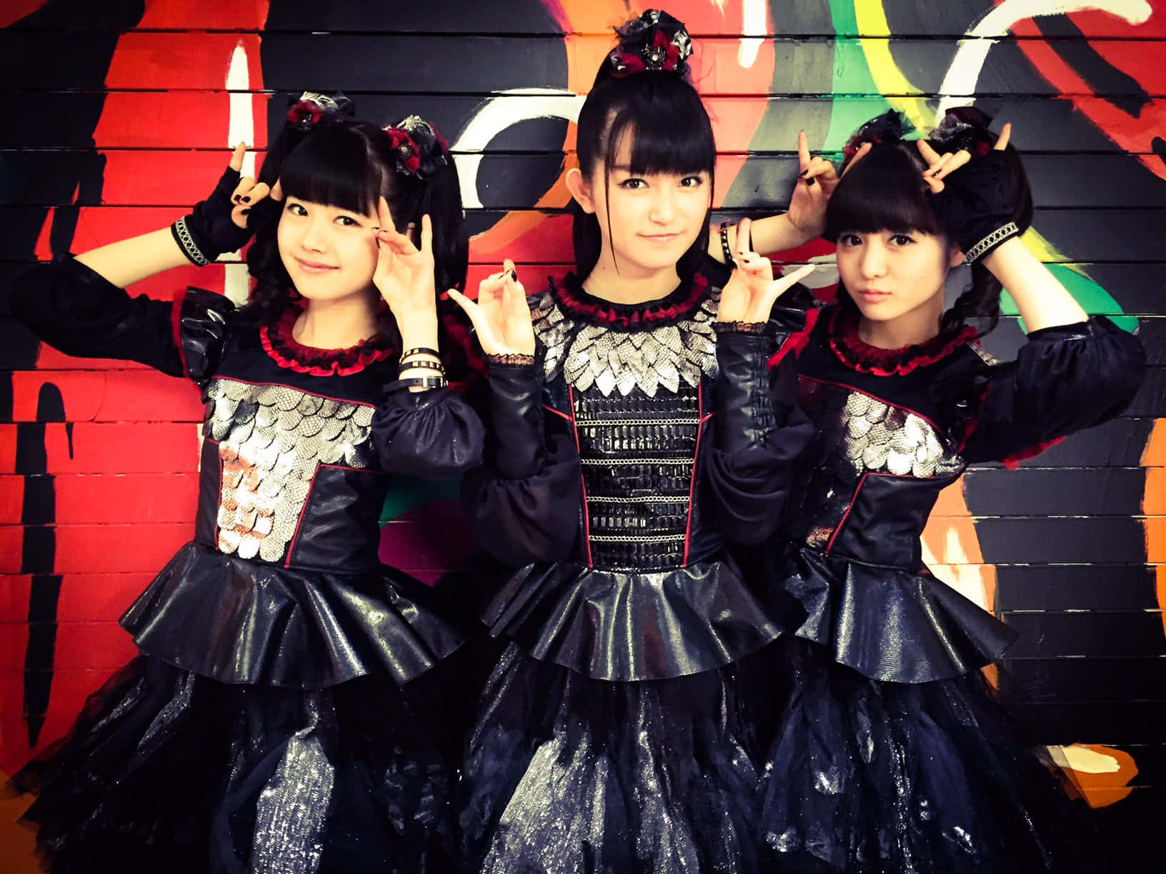 J-rock, black and silver gothic dresses, vibrant graffiti wall, HD Desktop Wallpaper