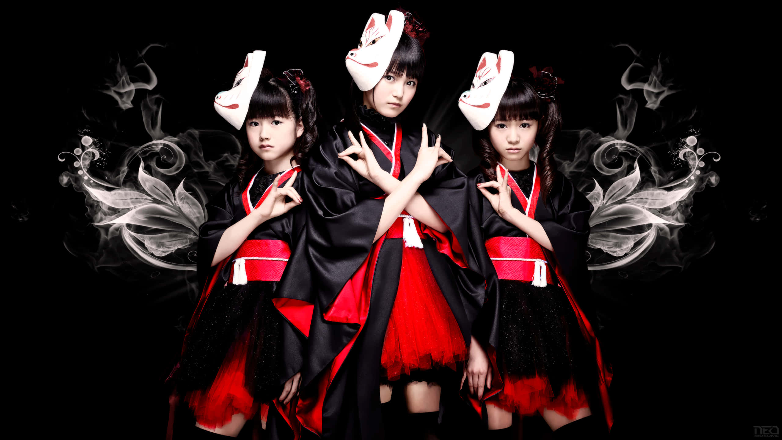J-Rock, black and red kimono, fox masks, 2K Desktop Wallpaper