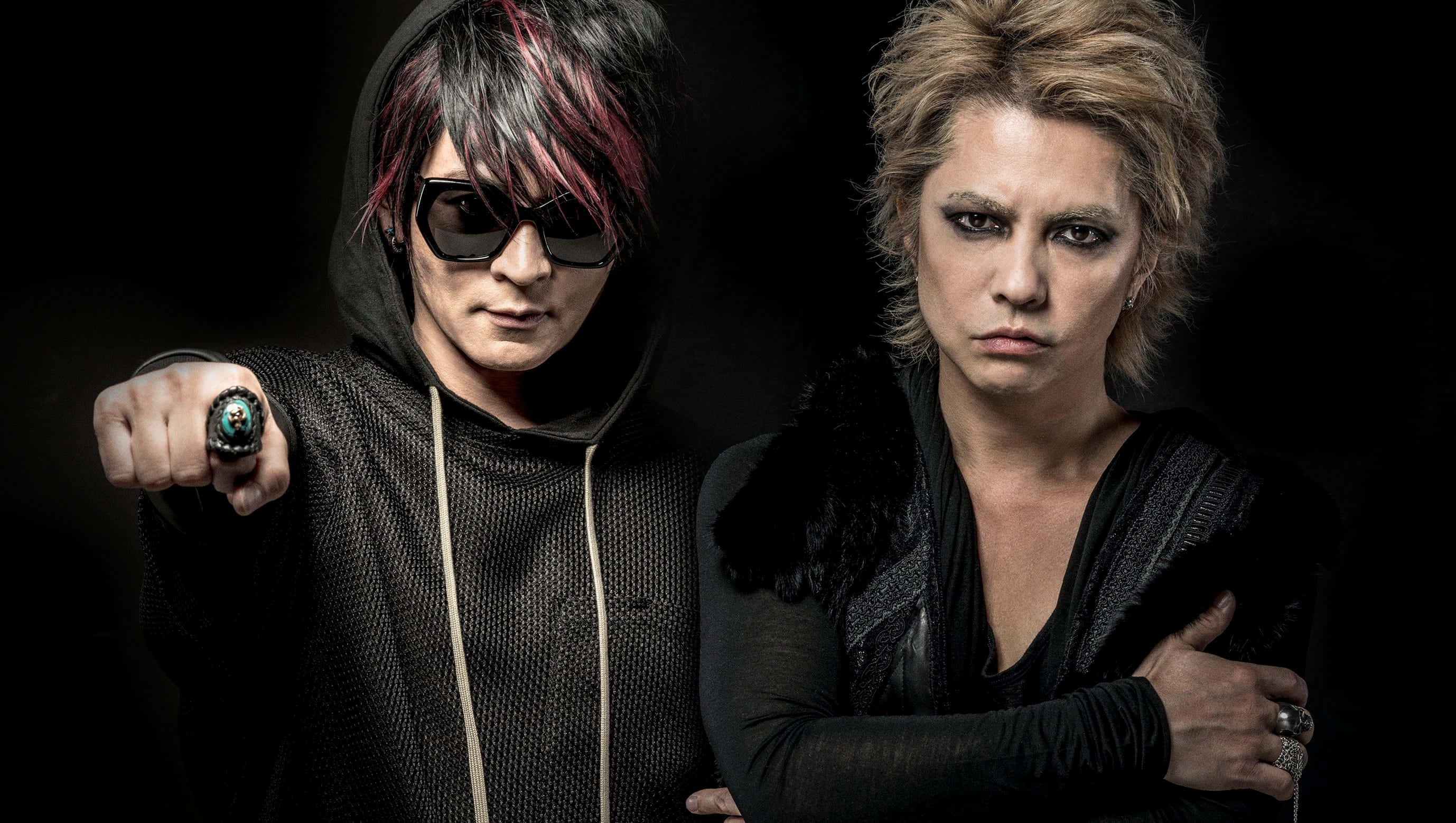 J-Rock, black background, edgy musicians, 2K Desktop Wallpaper