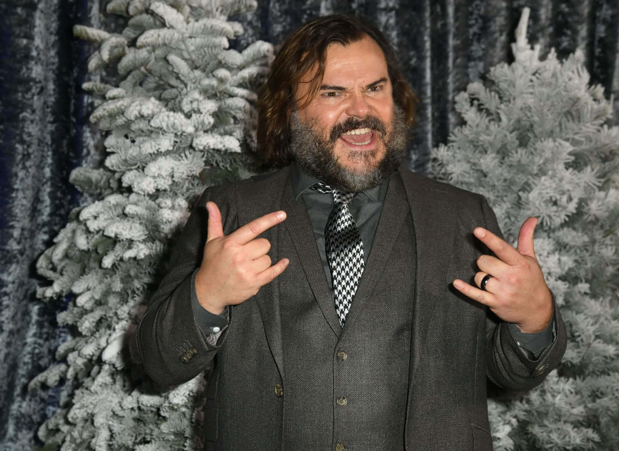Jack Black, suit and tie, frosted trees, Full HD Desktop Wallpaper