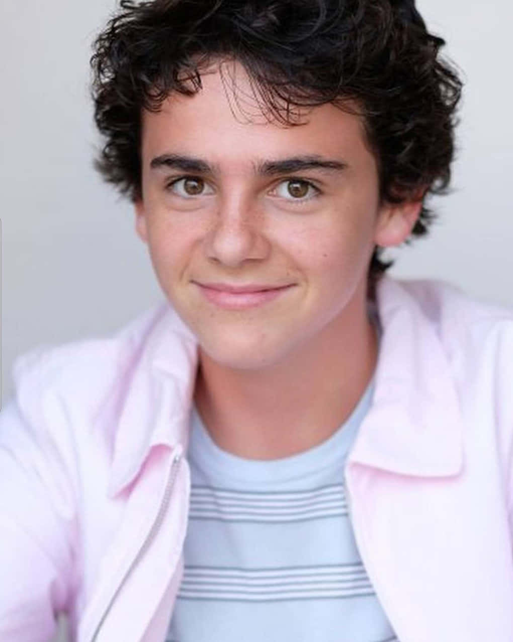 Jack Dylan Grazer, curly dark hair, pink jacket, SD Phone Wallpaper